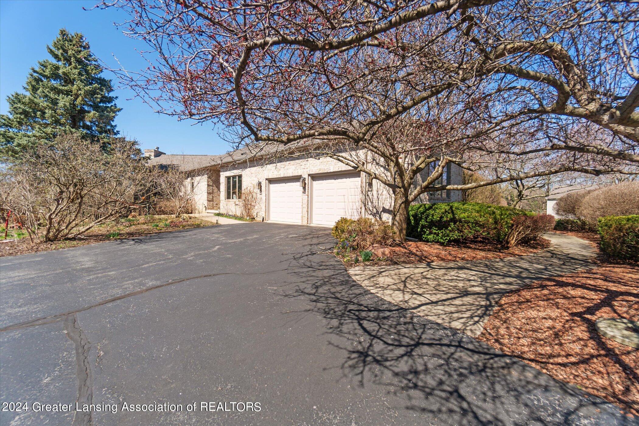 4290 S Dewitt Road, St. Johns