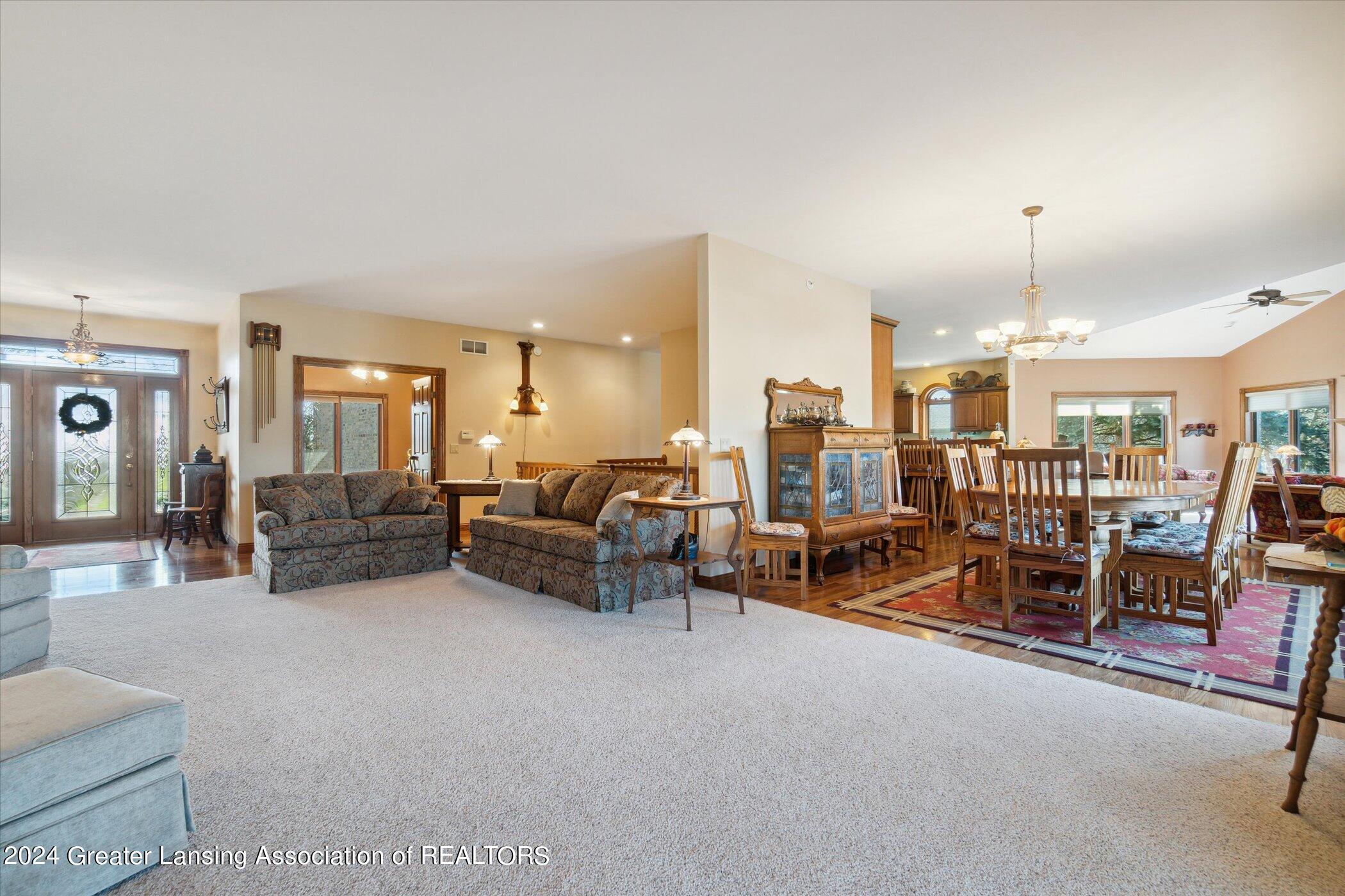 4290 S Dewitt Road, St. Johns