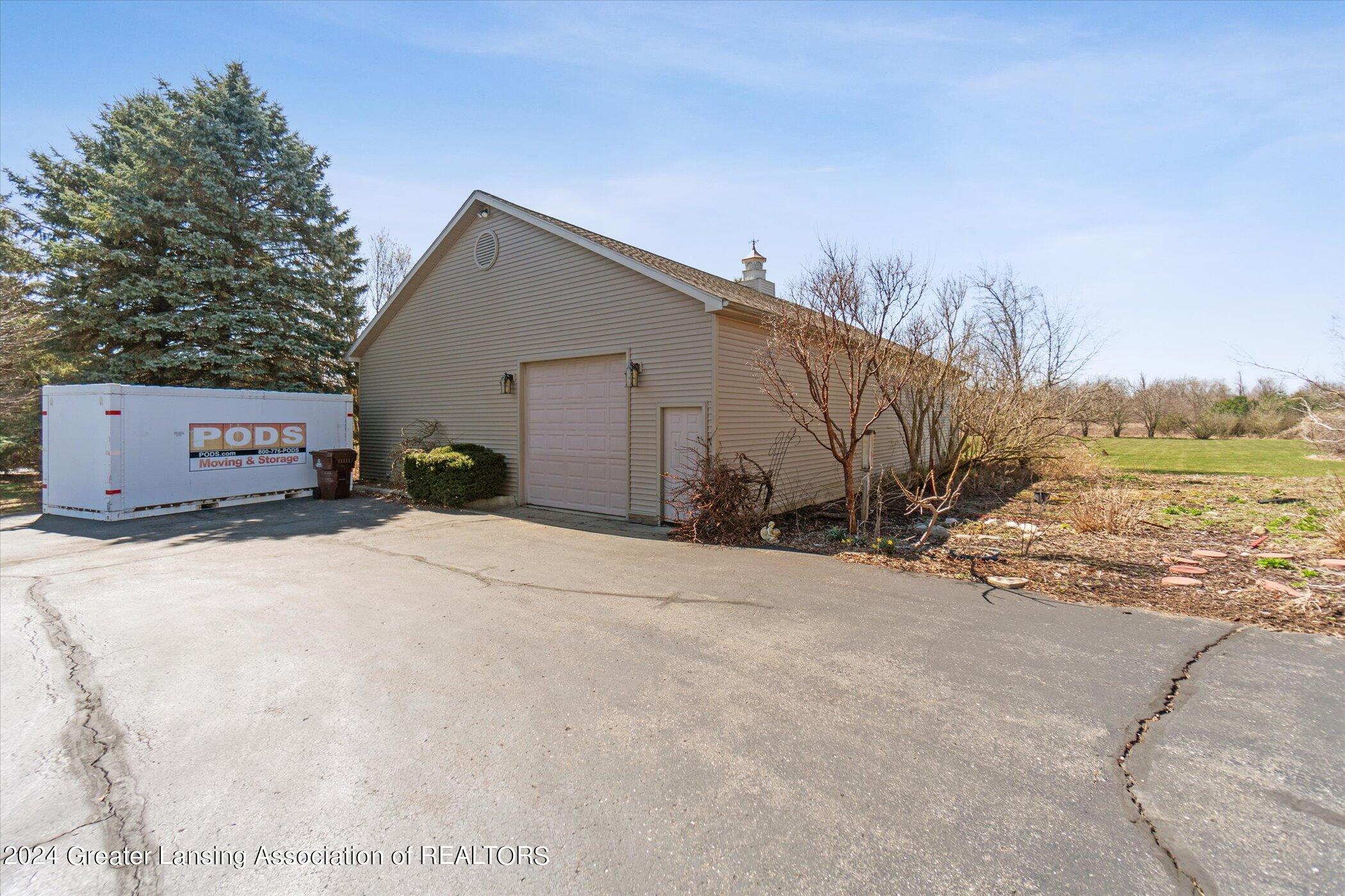 4290 S Dewitt Road, St. Johns