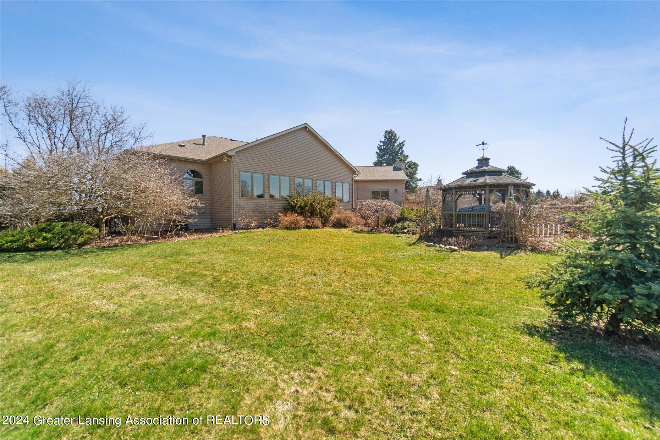 4290 S Dewitt Road, St. Johns