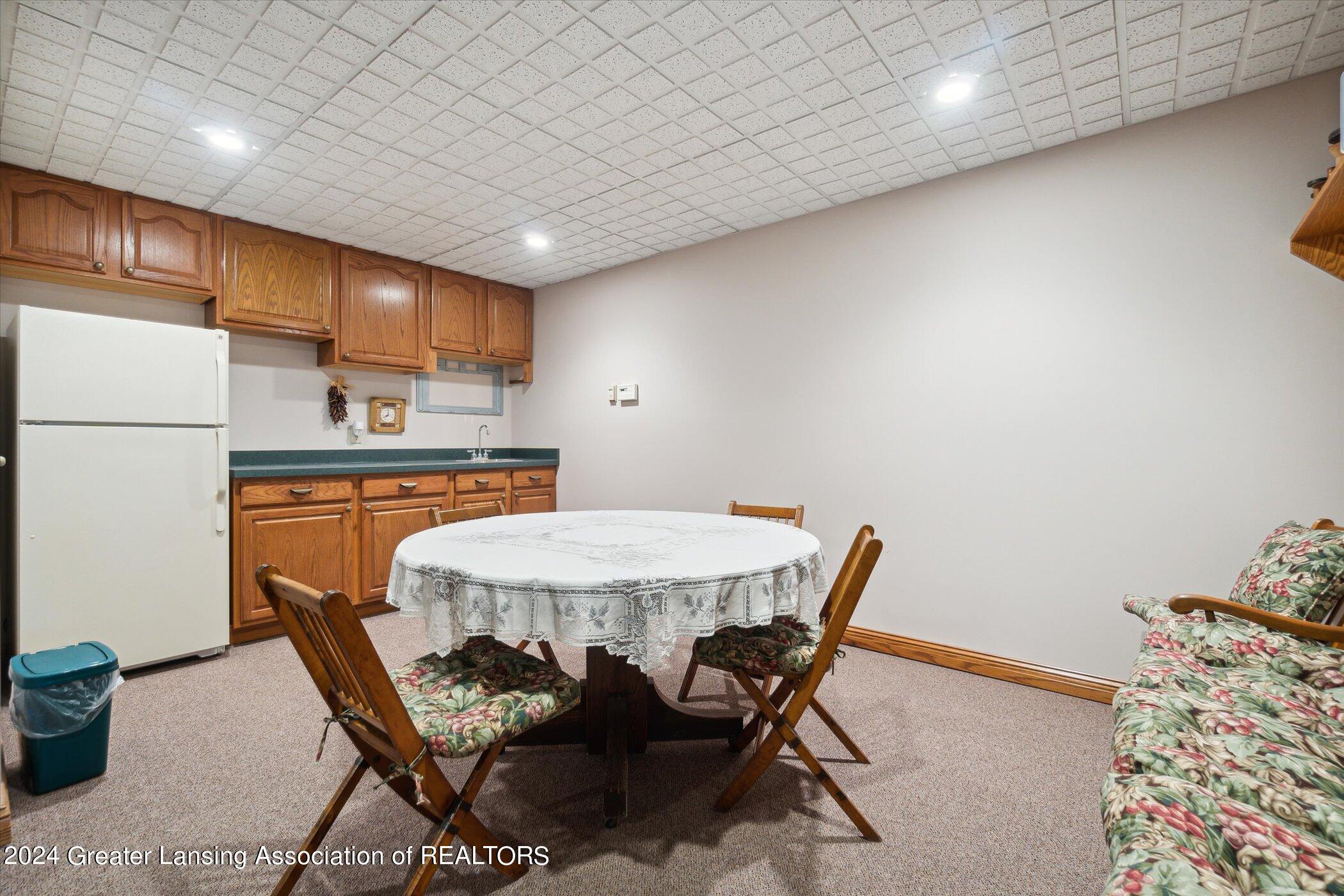 4290 S Dewitt Road, St. Johns