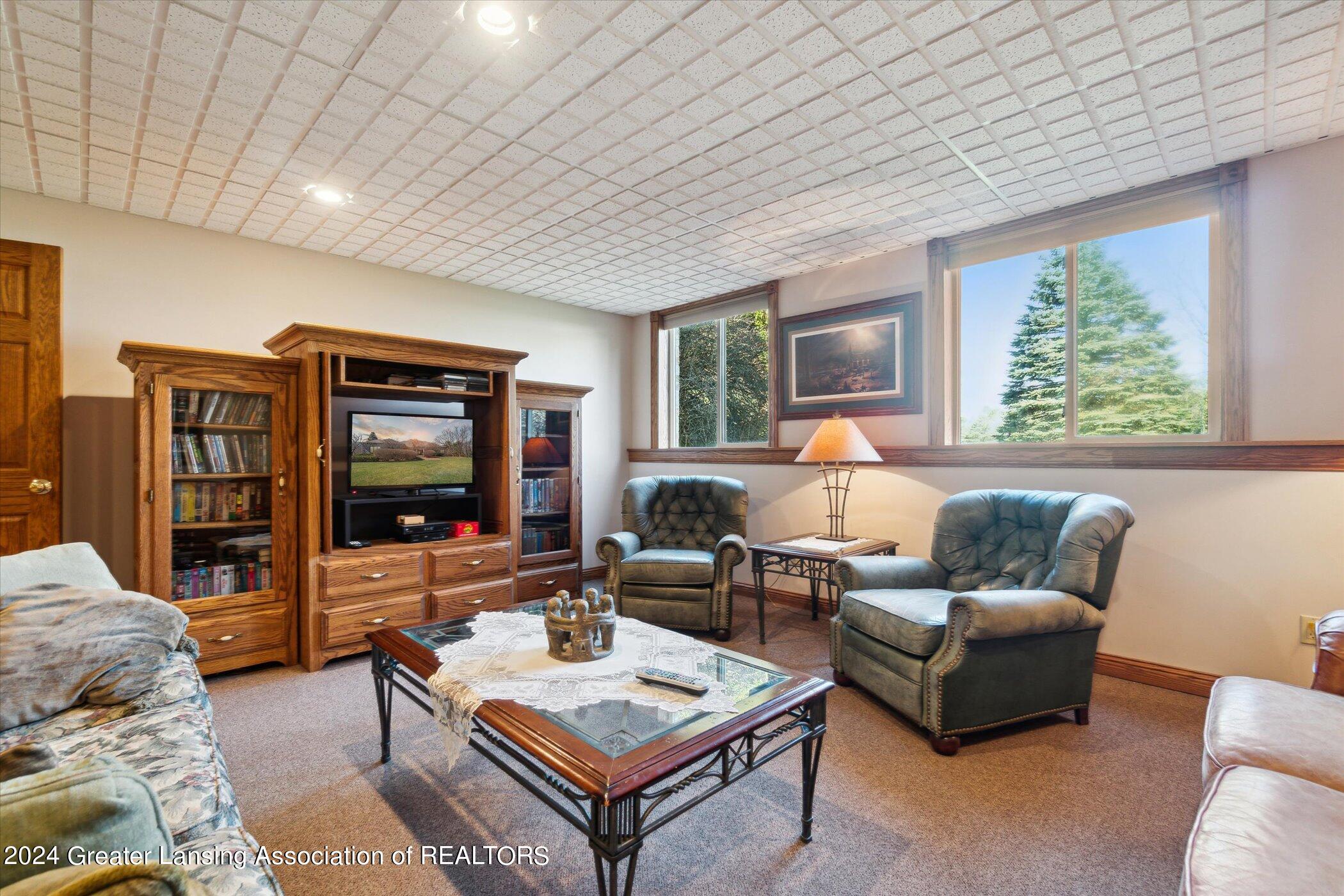 4290 S Dewitt Road, St. Johns