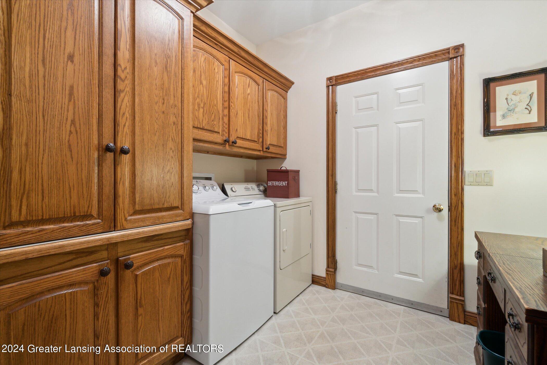 4290 S Dewitt Road, St. Johns