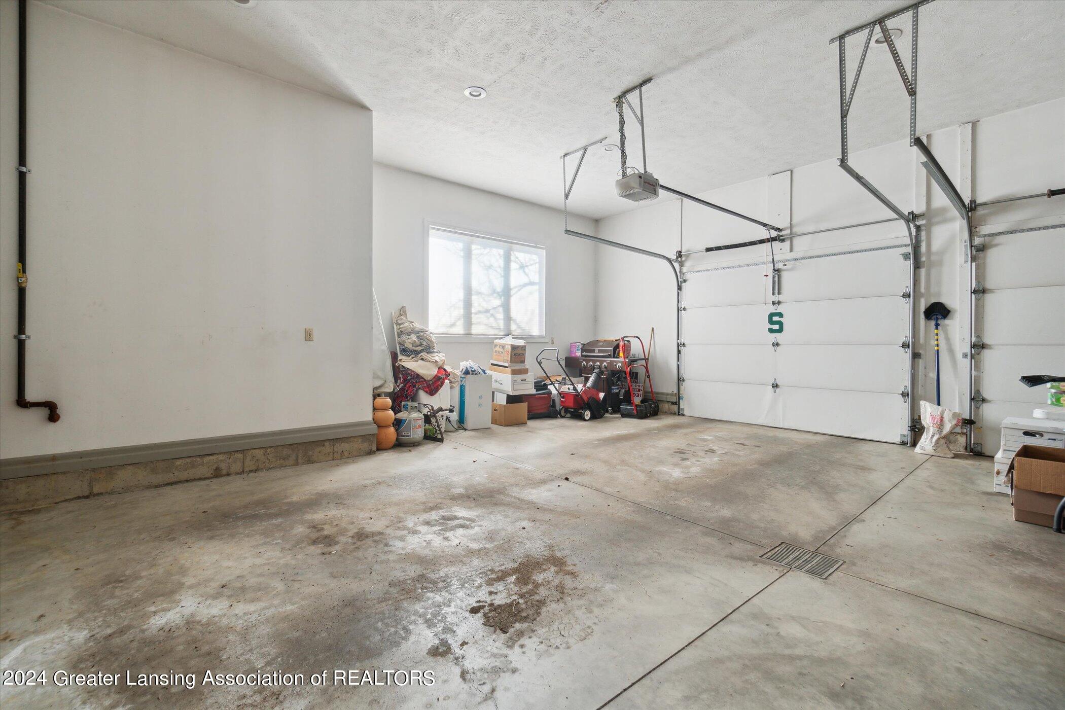 4290 S Dewitt Road, St. Johns