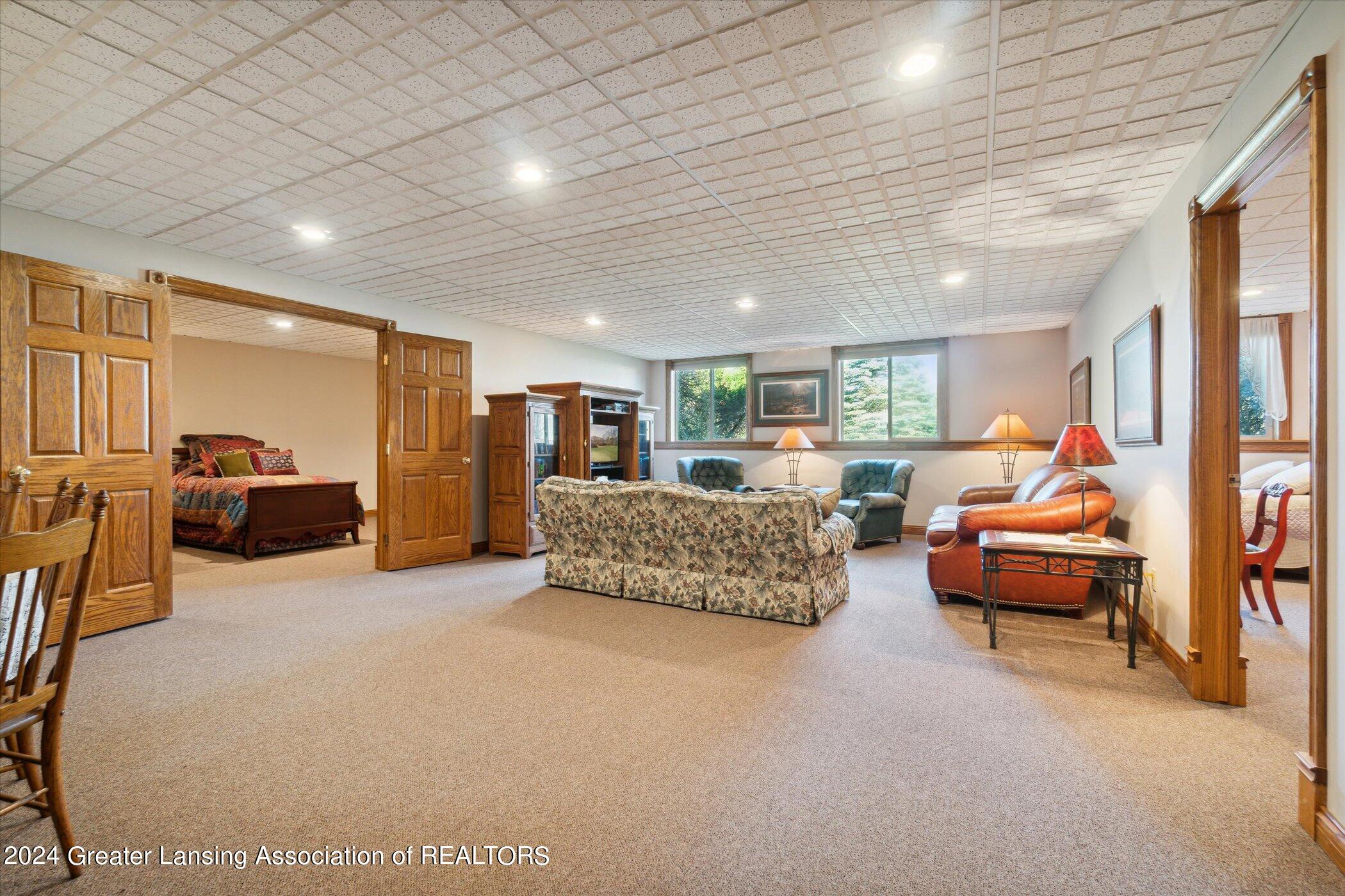 4290 S Dewitt Road, St. Johns