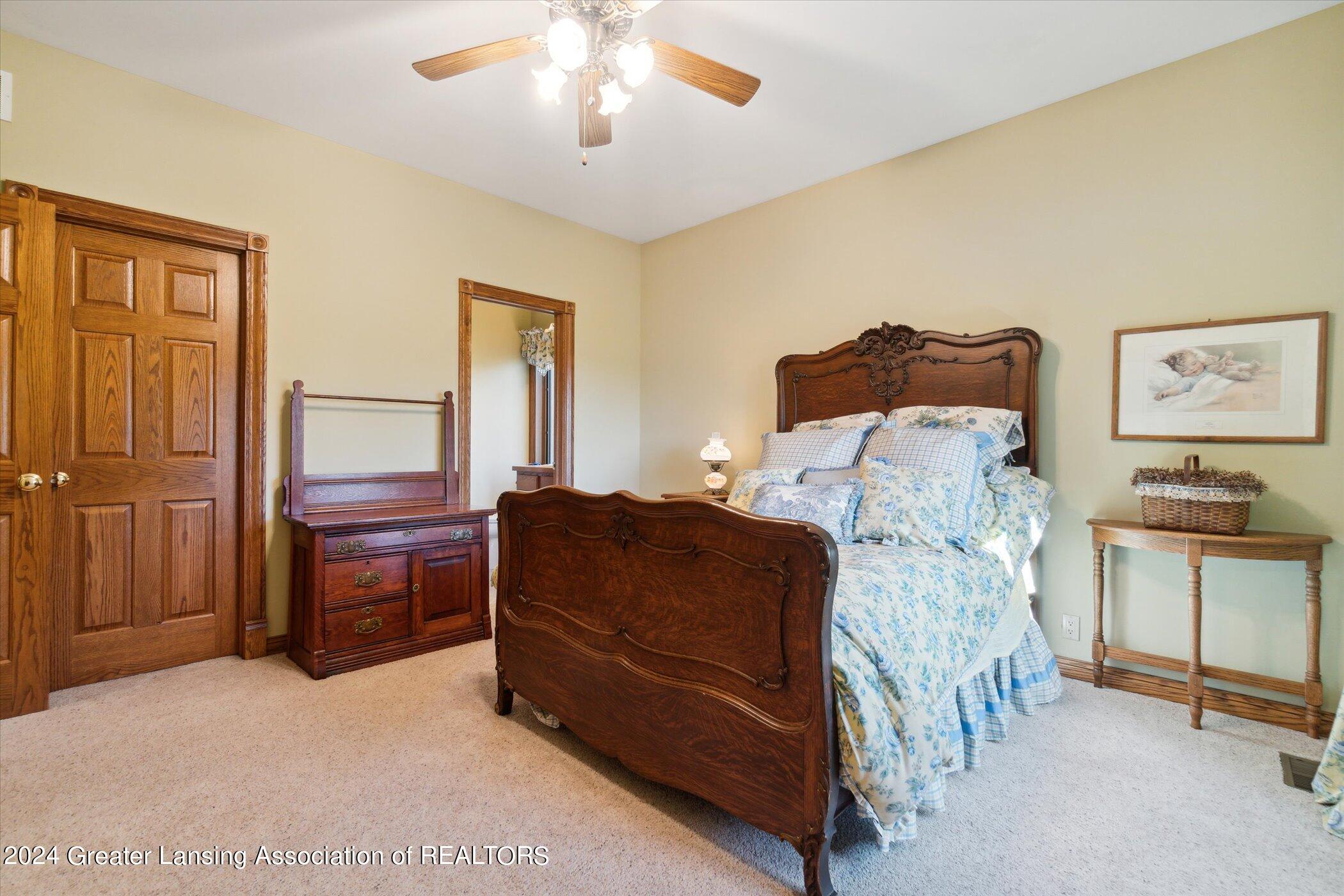 4290 S Dewitt Road, St. Johns