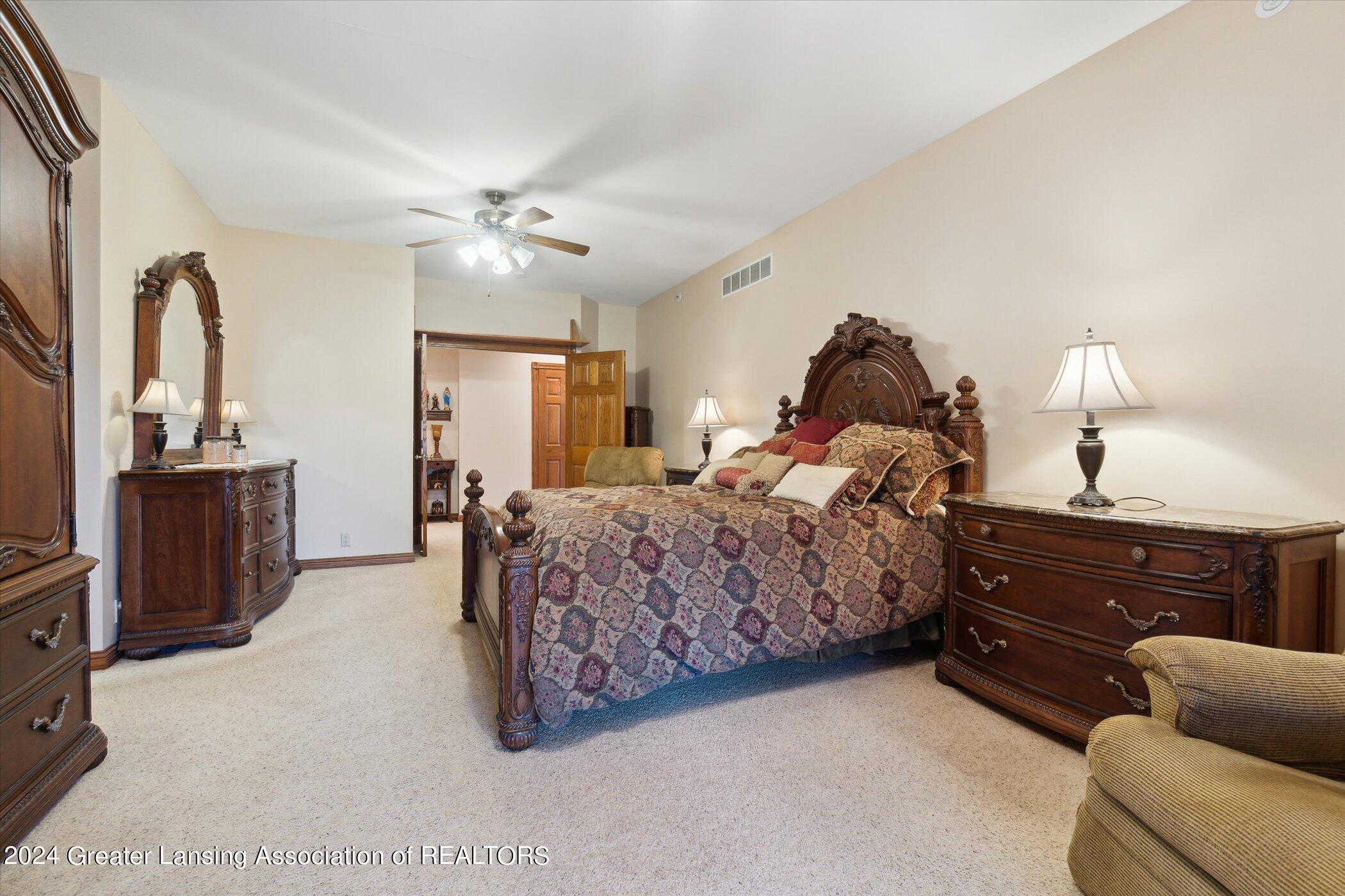 4290 S Dewitt Road, St. Johns