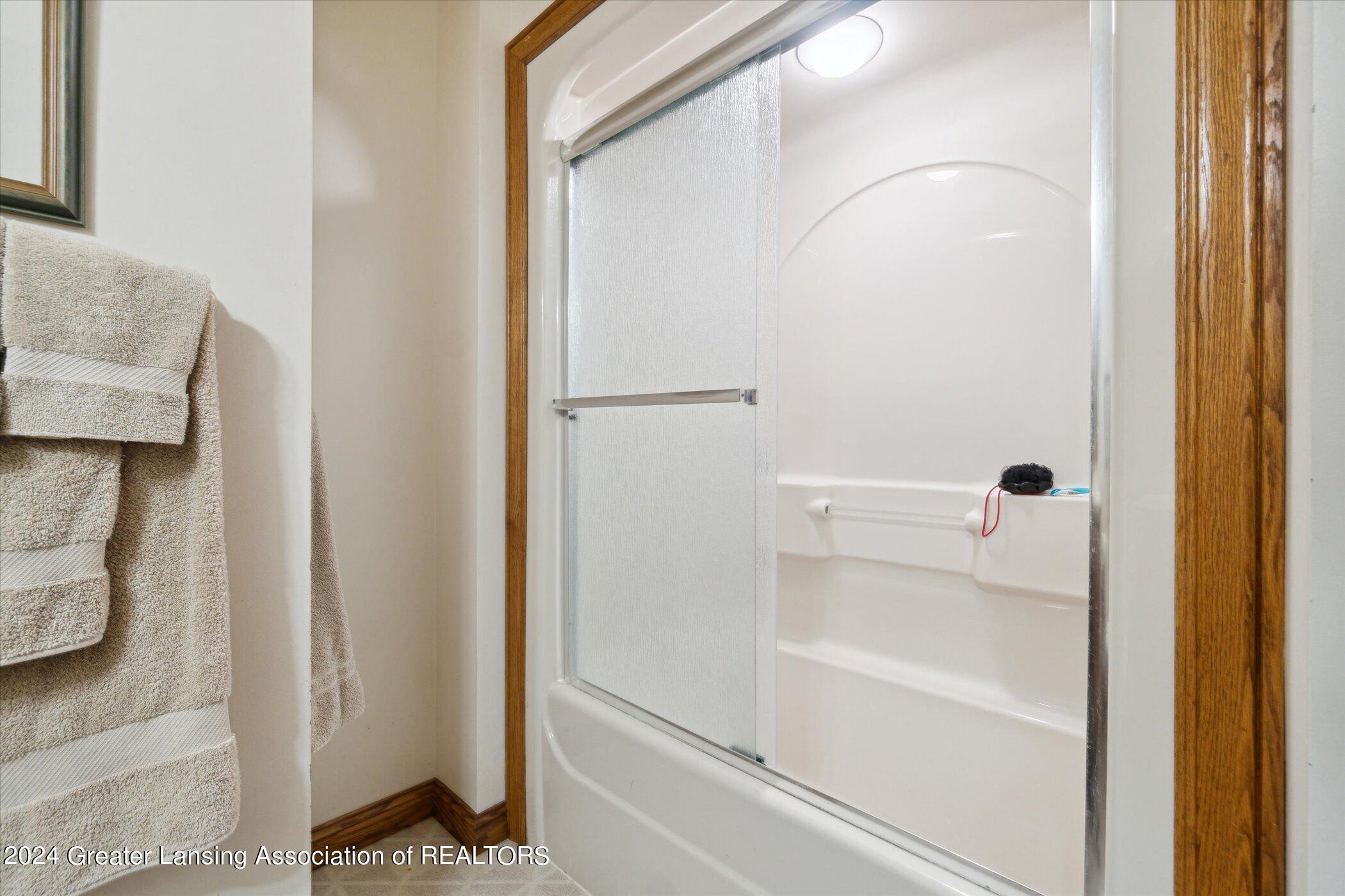 4290 S Dewitt Road, St. Johns