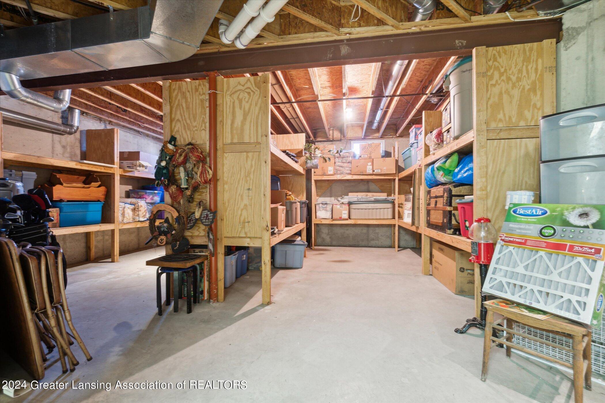 4290 S Dewitt Road, St. Johns