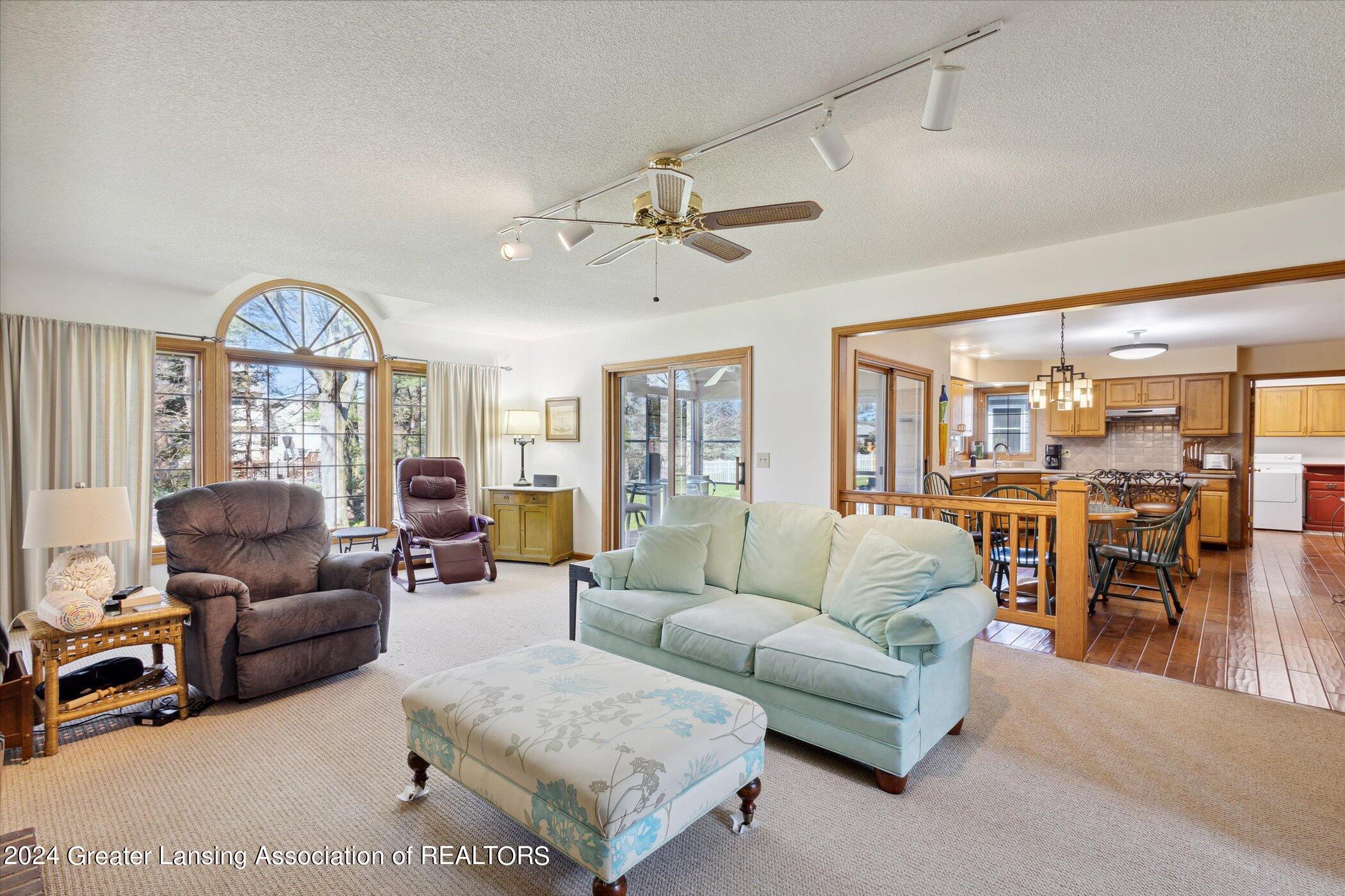 3937 Breckinridge Drive