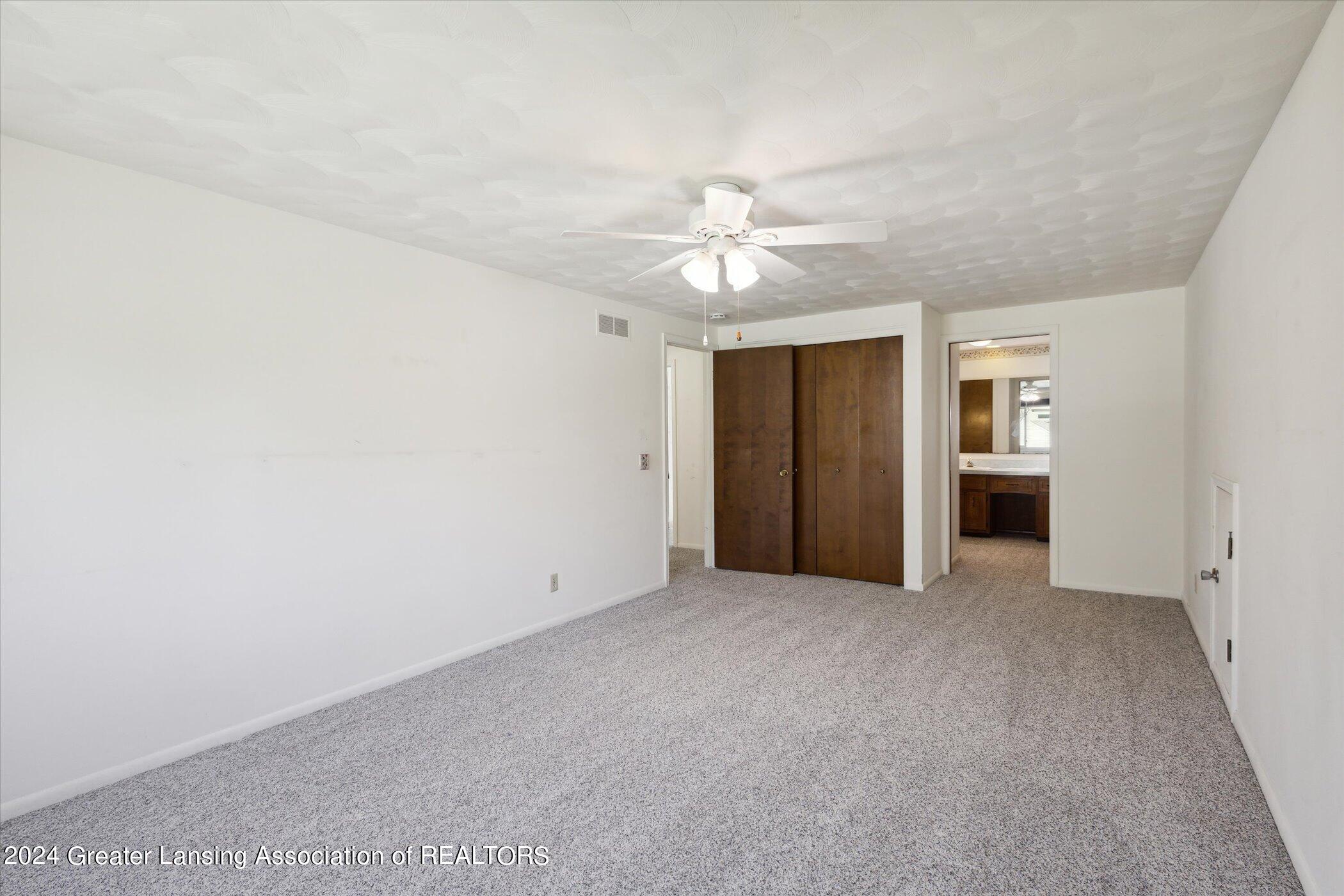 2045 Sheldrake Avenue