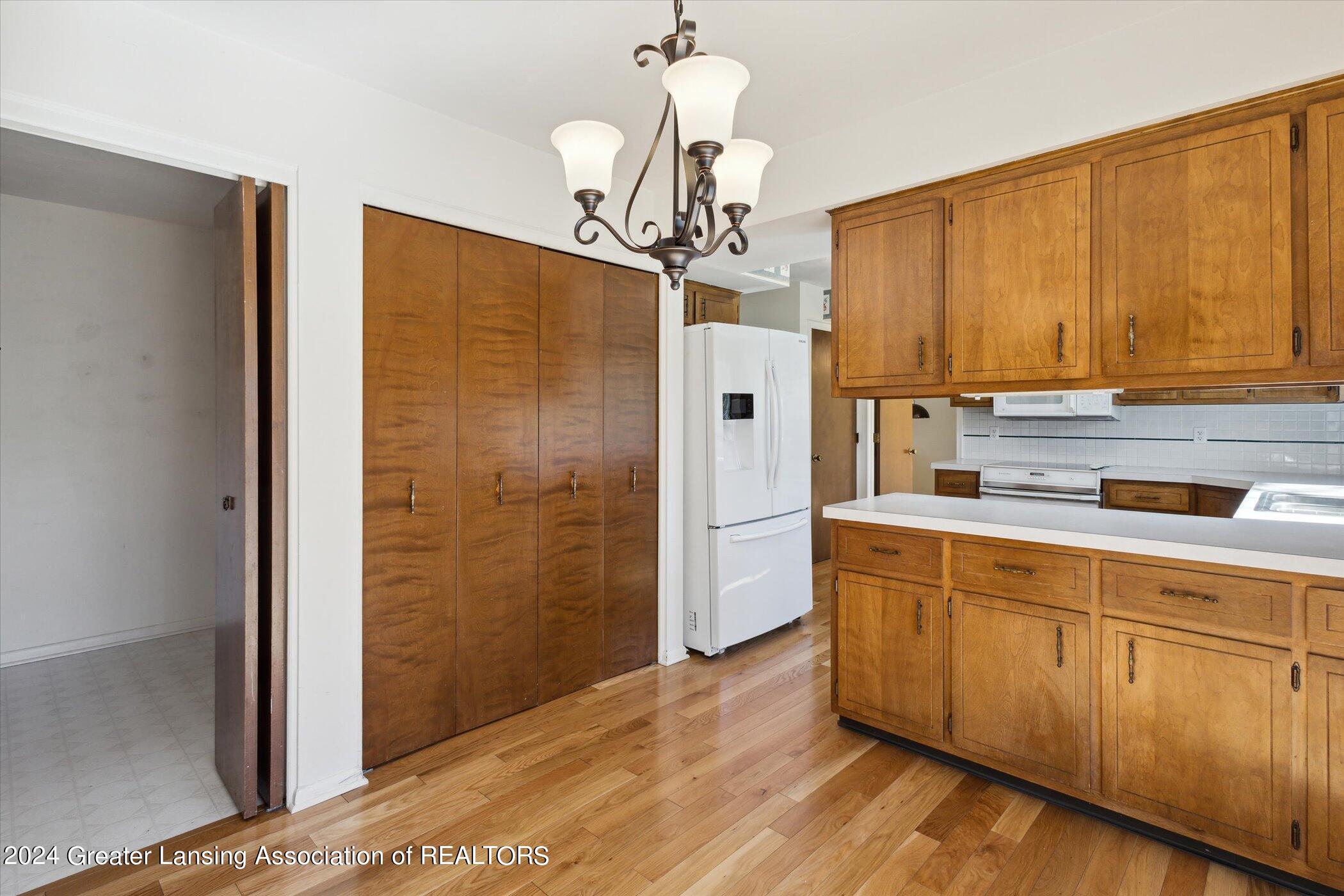 2045 Sheldrake Avenue