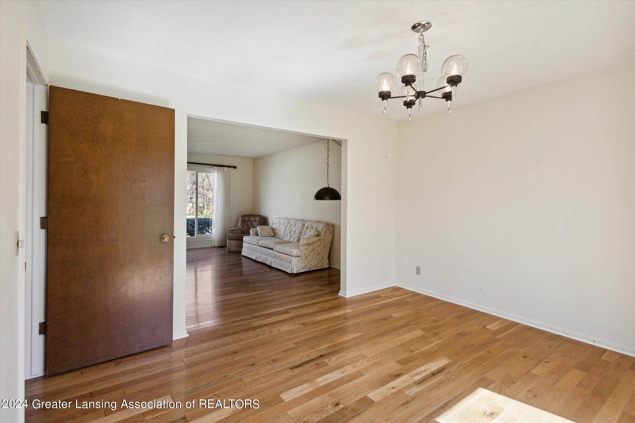 2045 Sheldrake Avenue