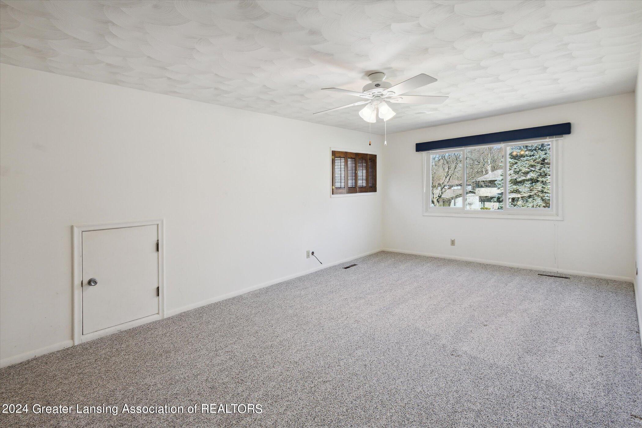 2045 Sheldrake Avenue