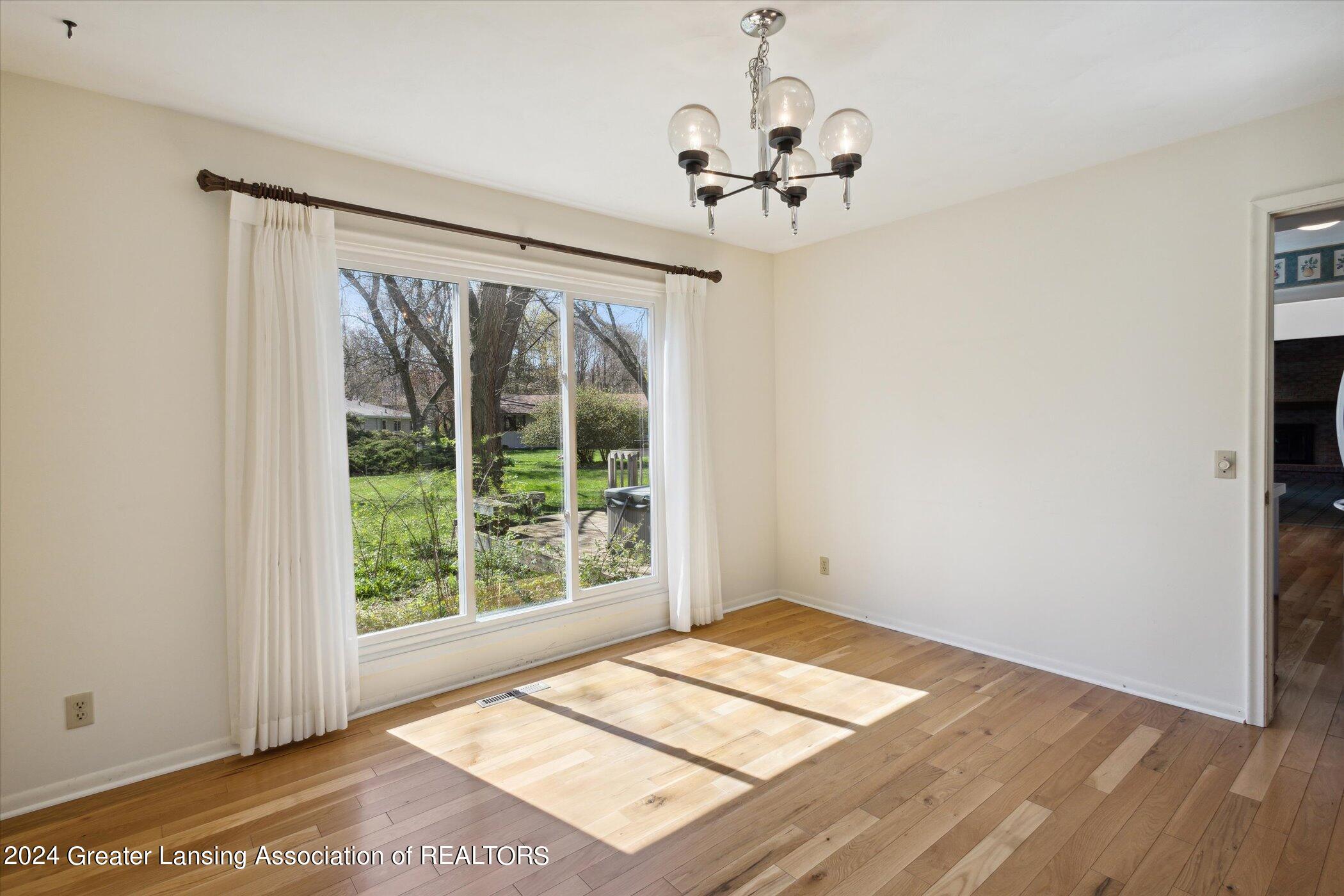 2045 Sheldrake Avenue