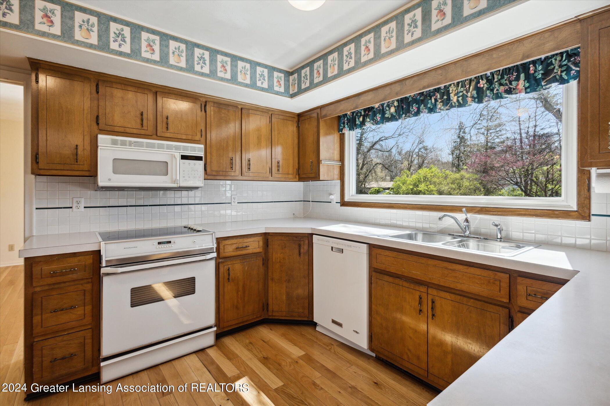 2045 Sheldrake Avenue