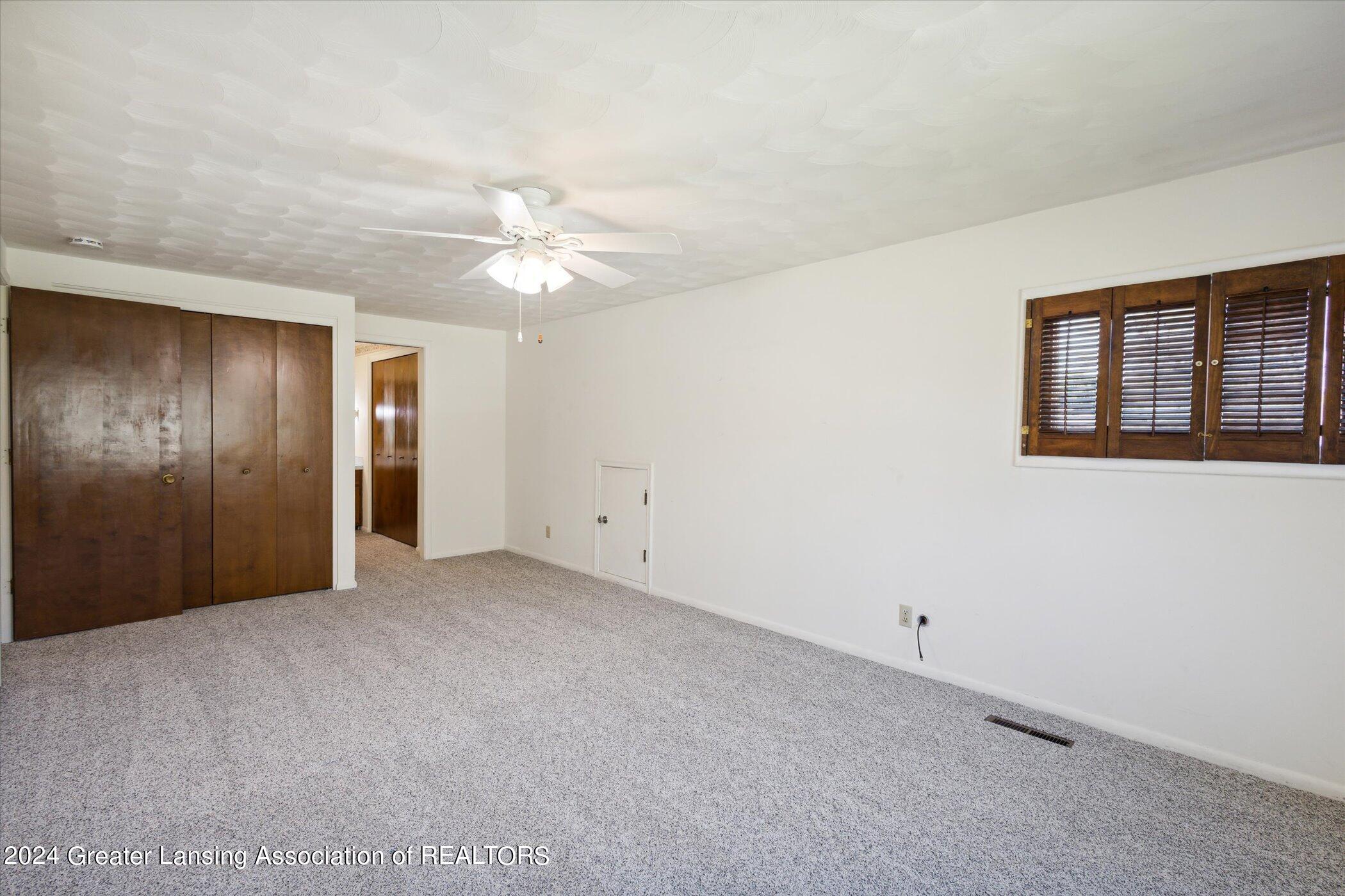 2045 Sheldrake Avenue