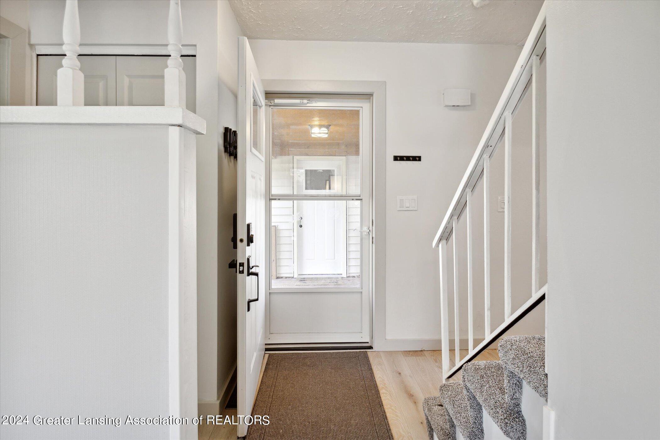 3033 Scarborough Road