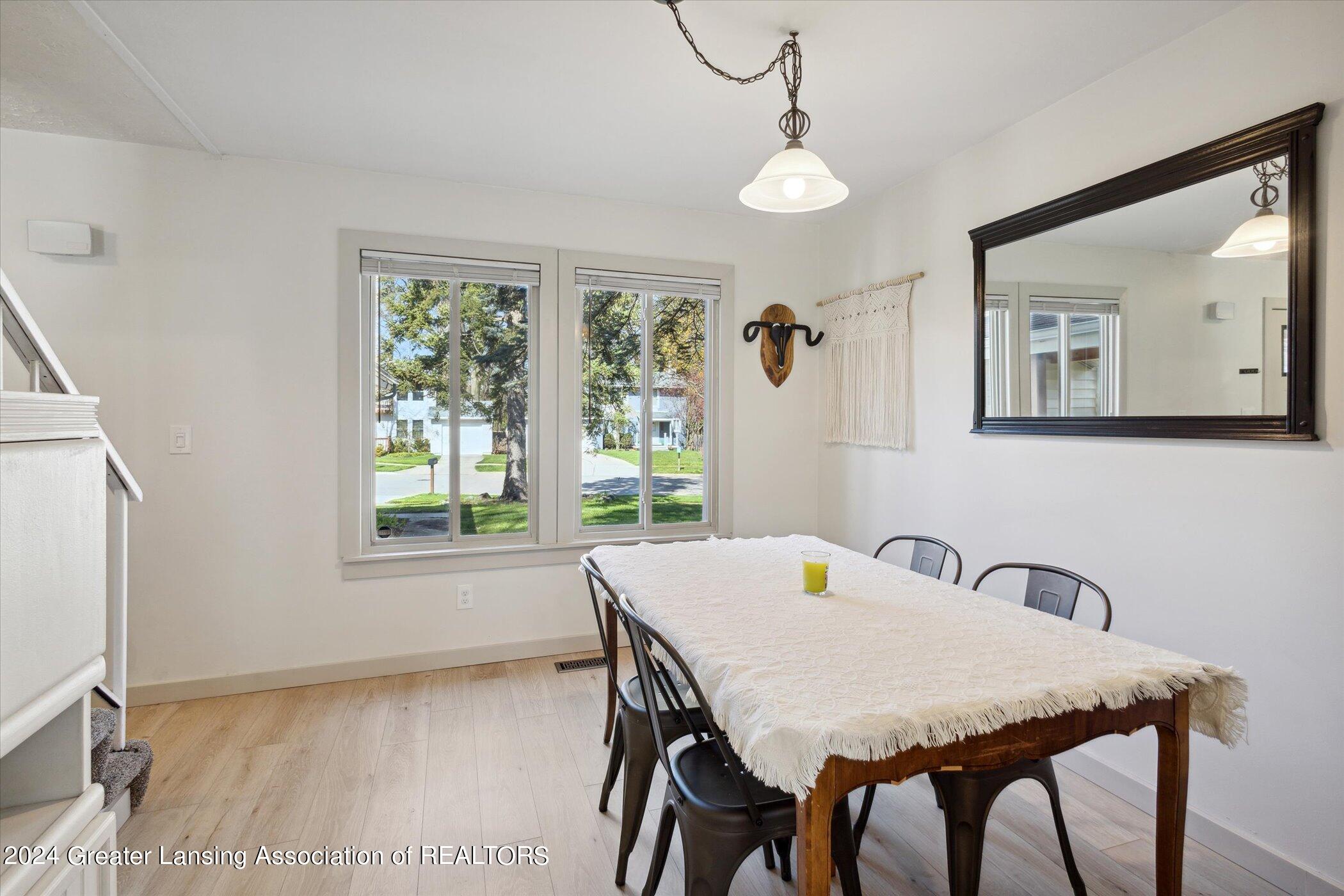 3033 Scarborough Road