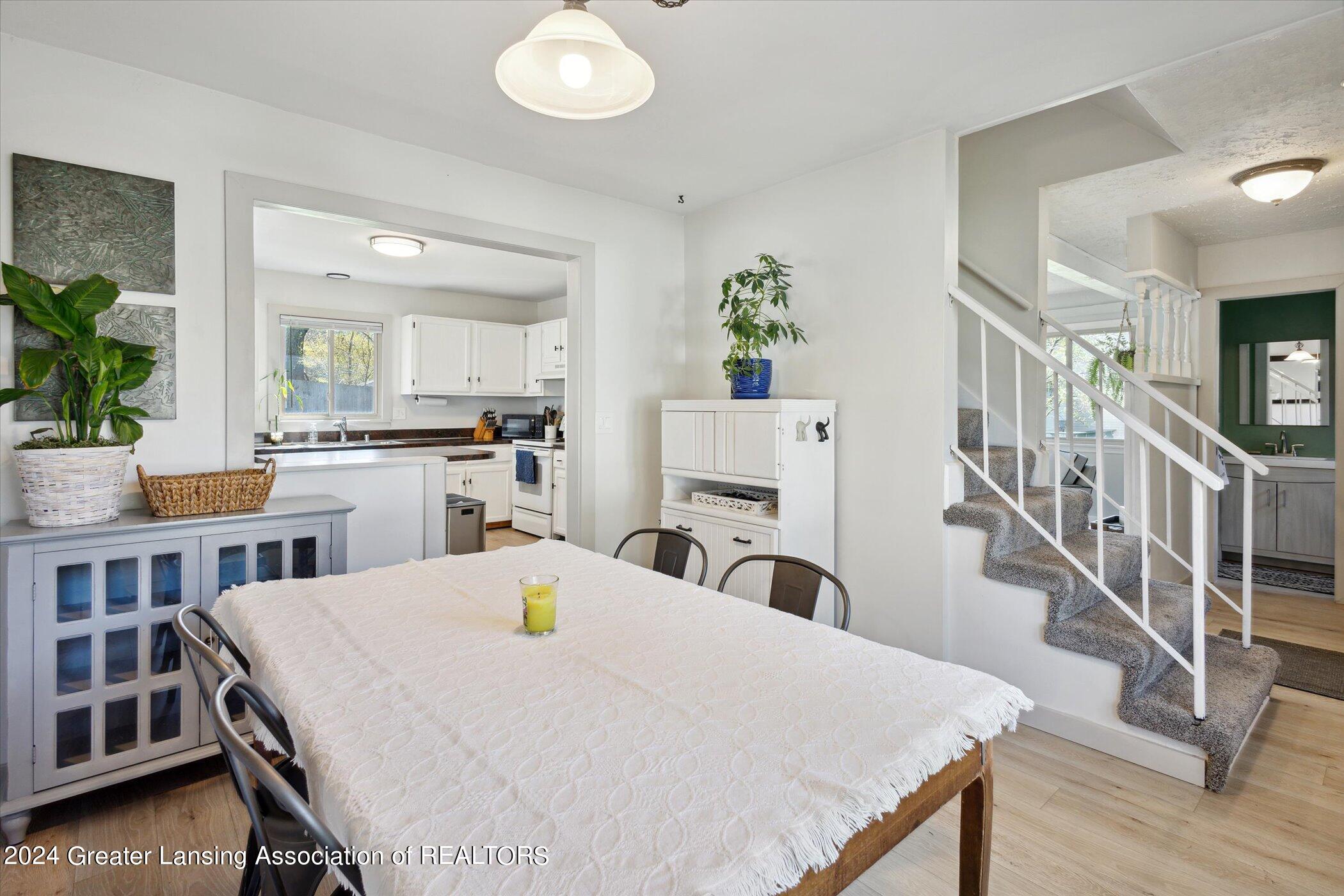 3033 Scarborough Road