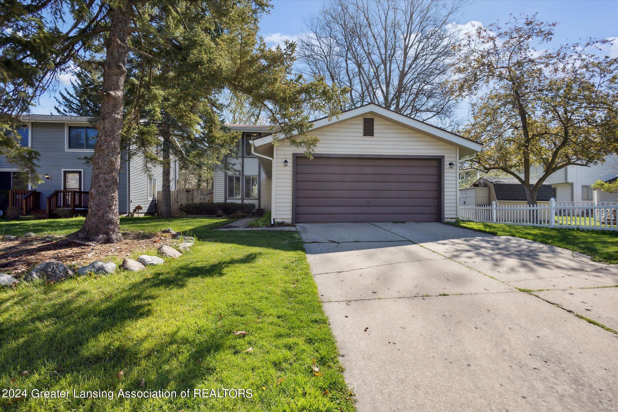 3033 Scarborough Road