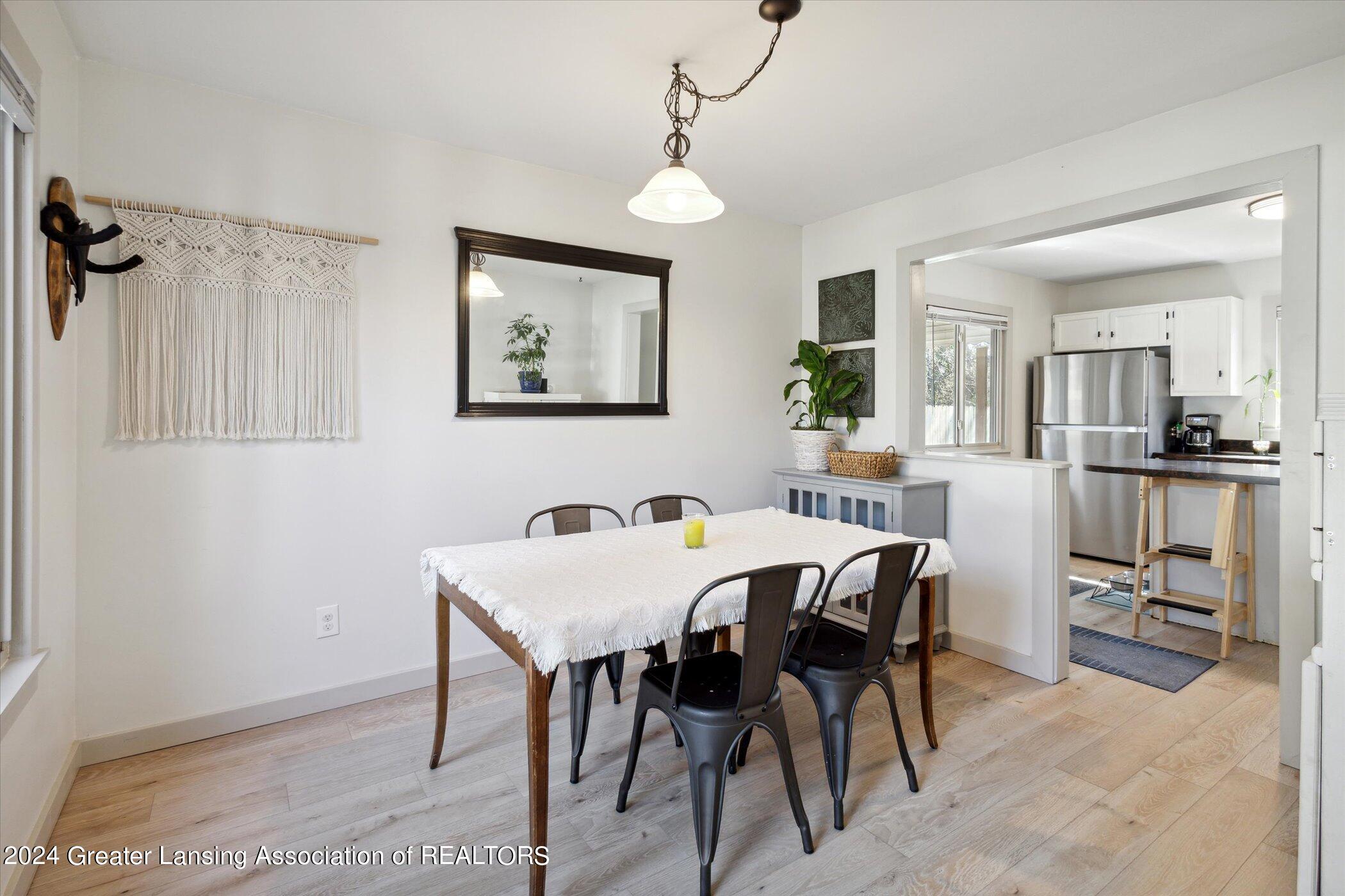 3033 Scarborough Road