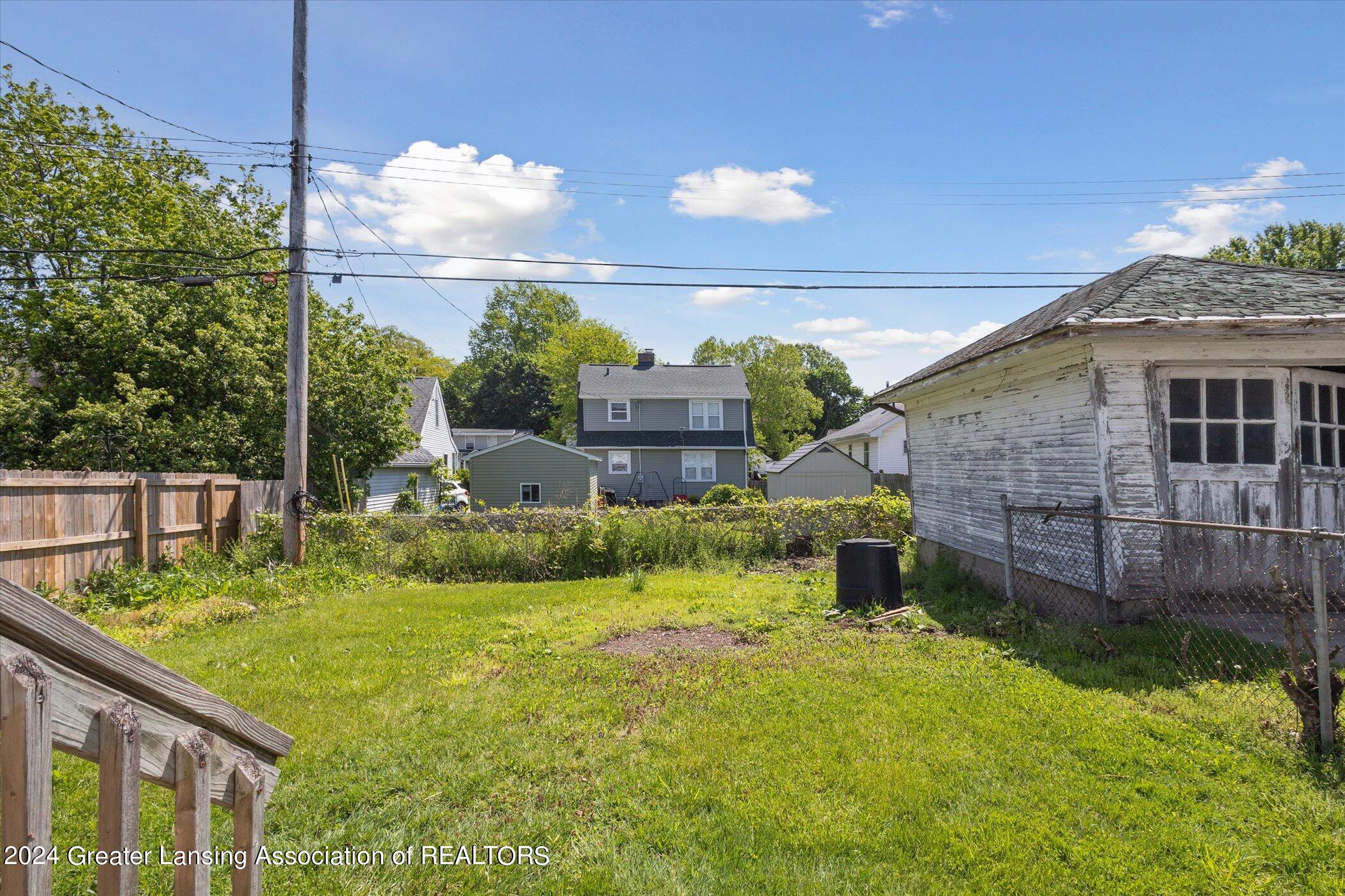 2409 Kensington Road