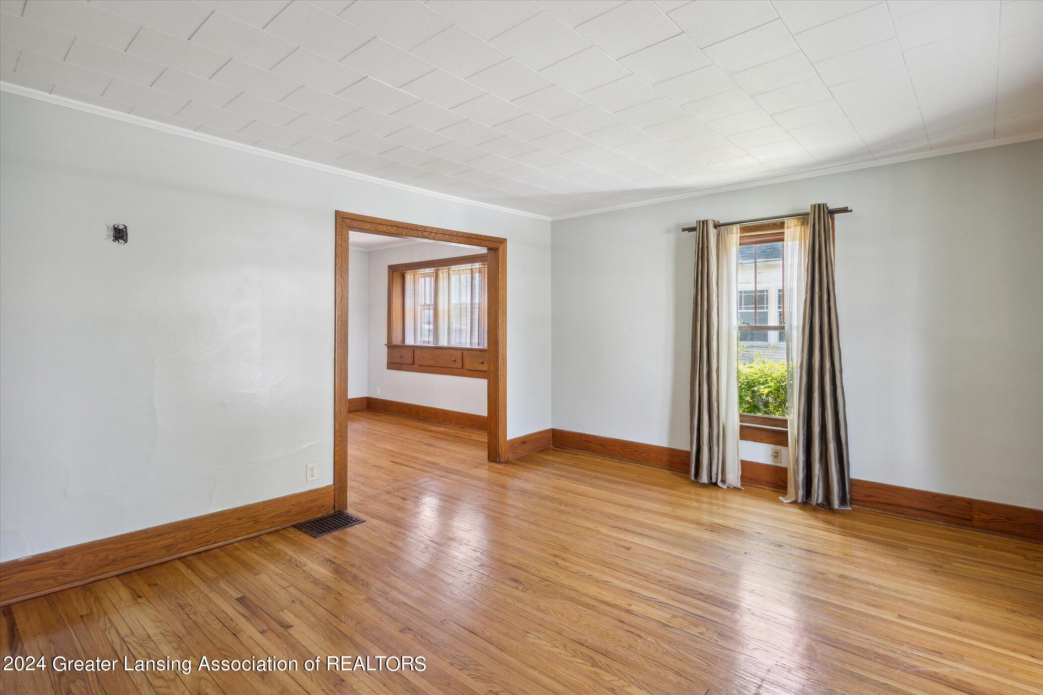 2409 Kensington Road