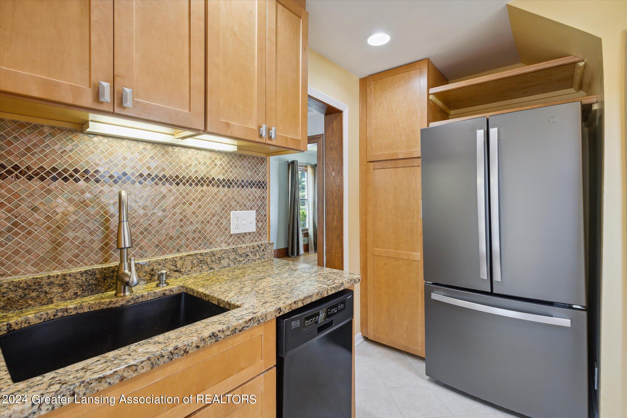 2409 Kensington Road