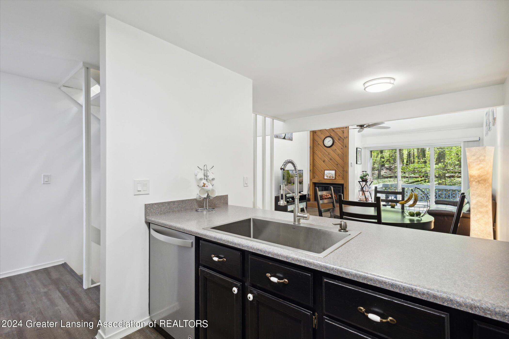 2067 Fox Hollow Drive