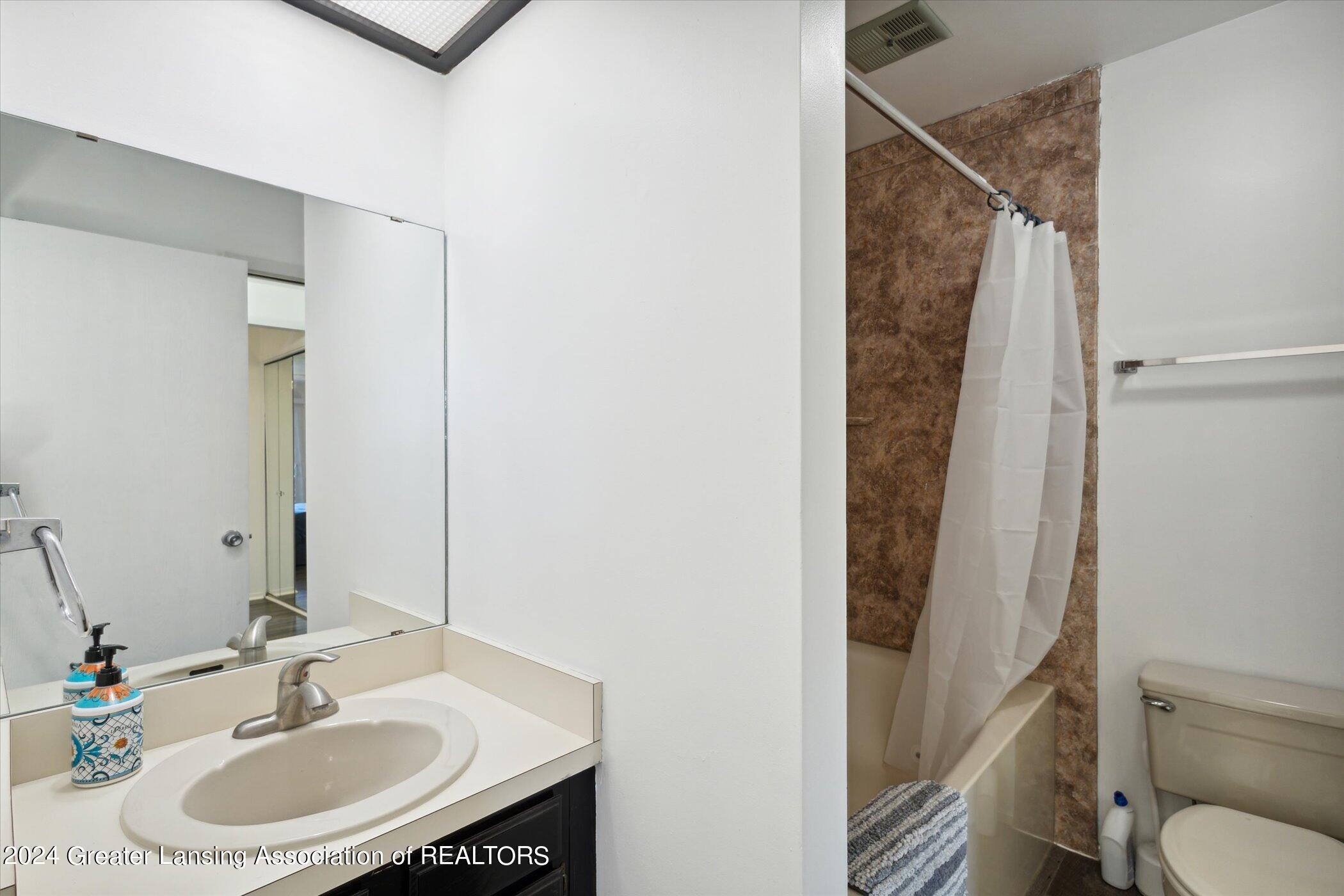 2067 Fox Hollow Drive