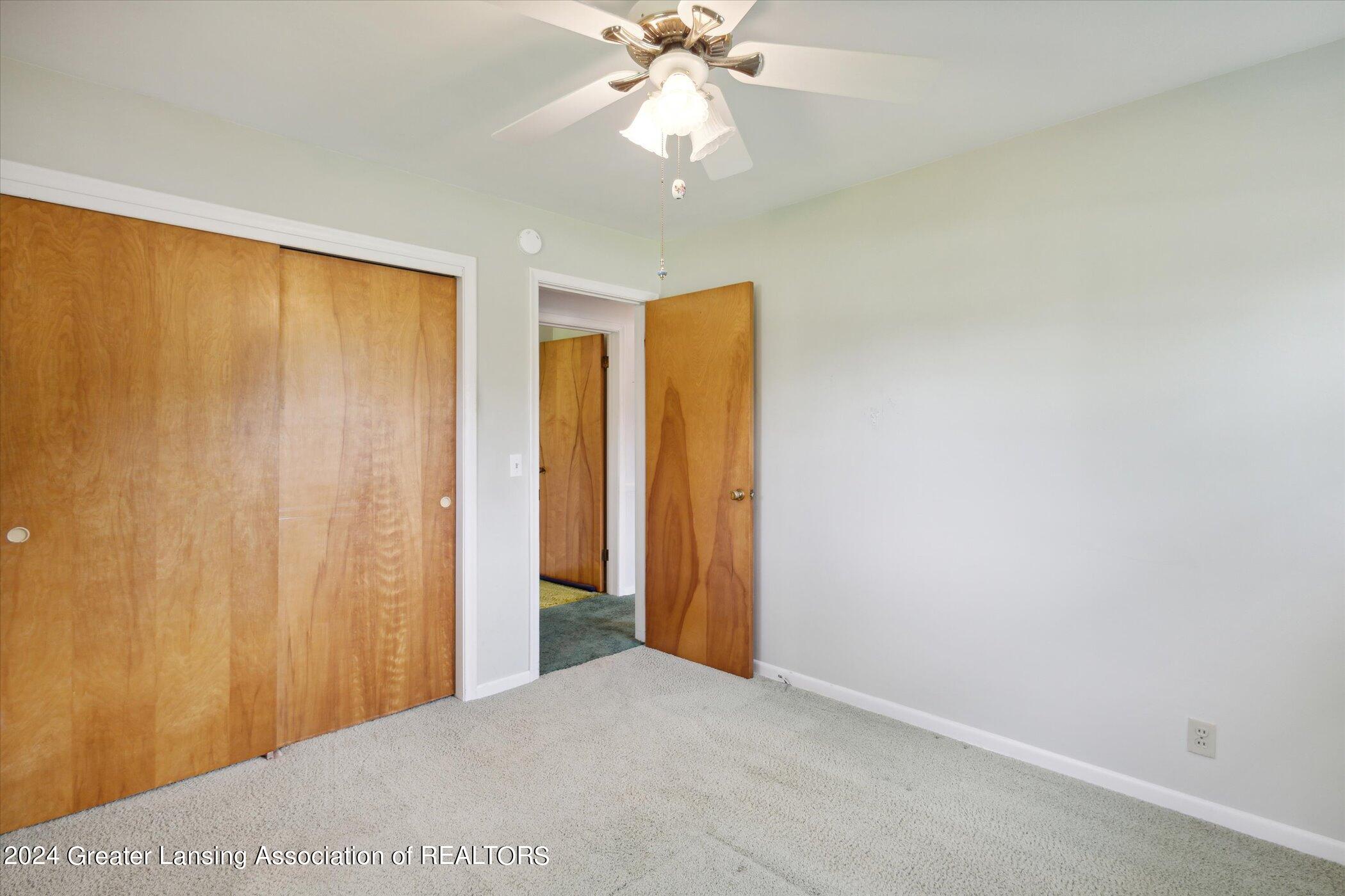 3976 Willoughby Road