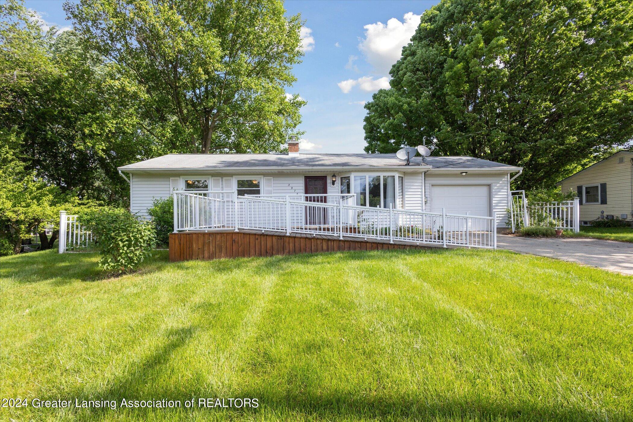 3976 Willoughby Road