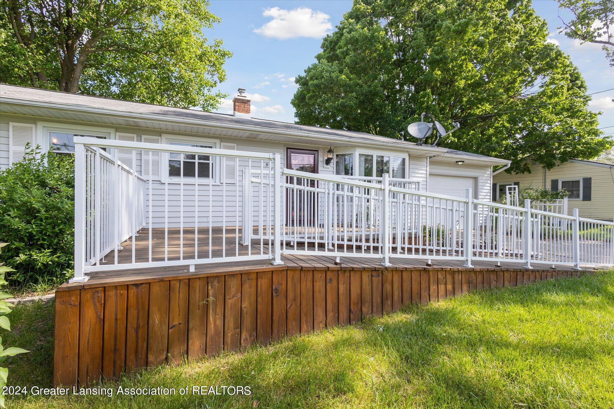 3976 Willoughby Road