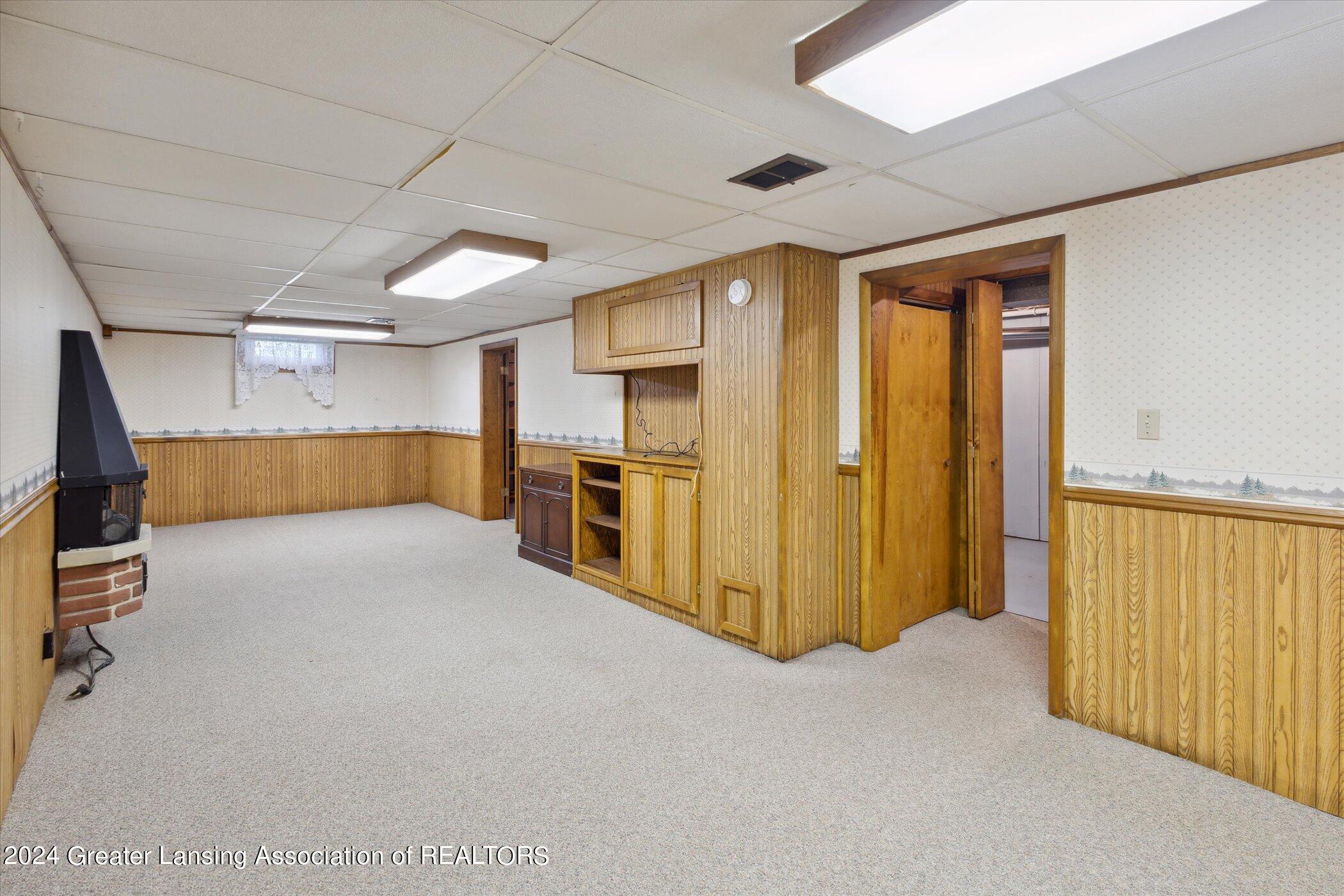 3976 Willoughby Road