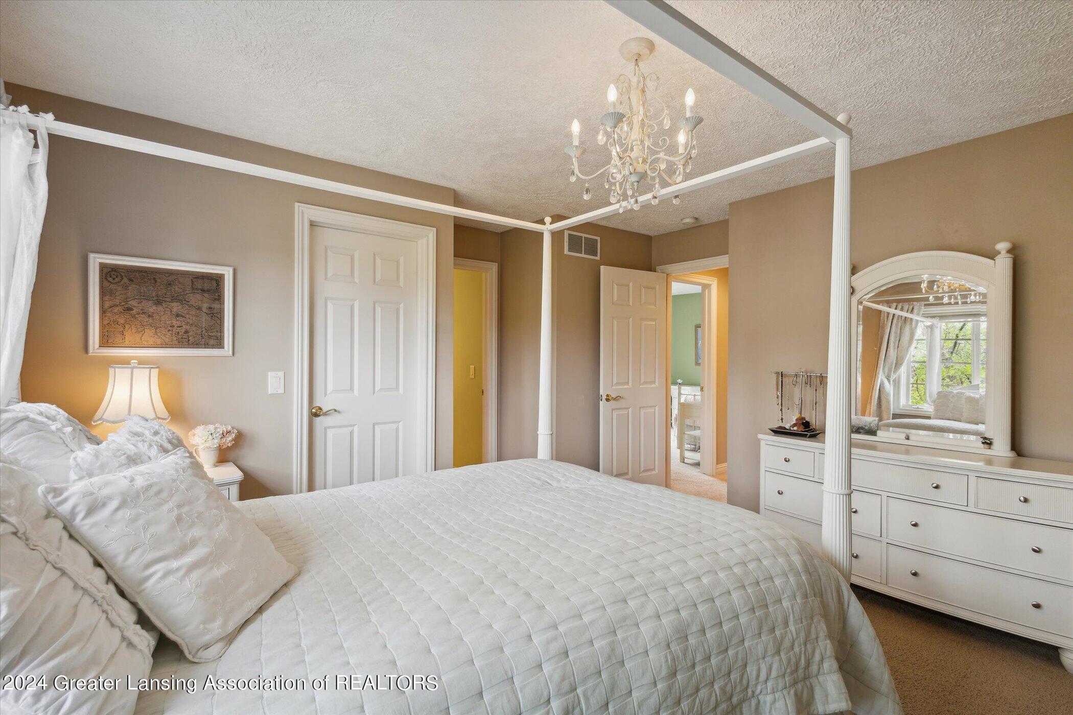 3560 Autumnwood Lane