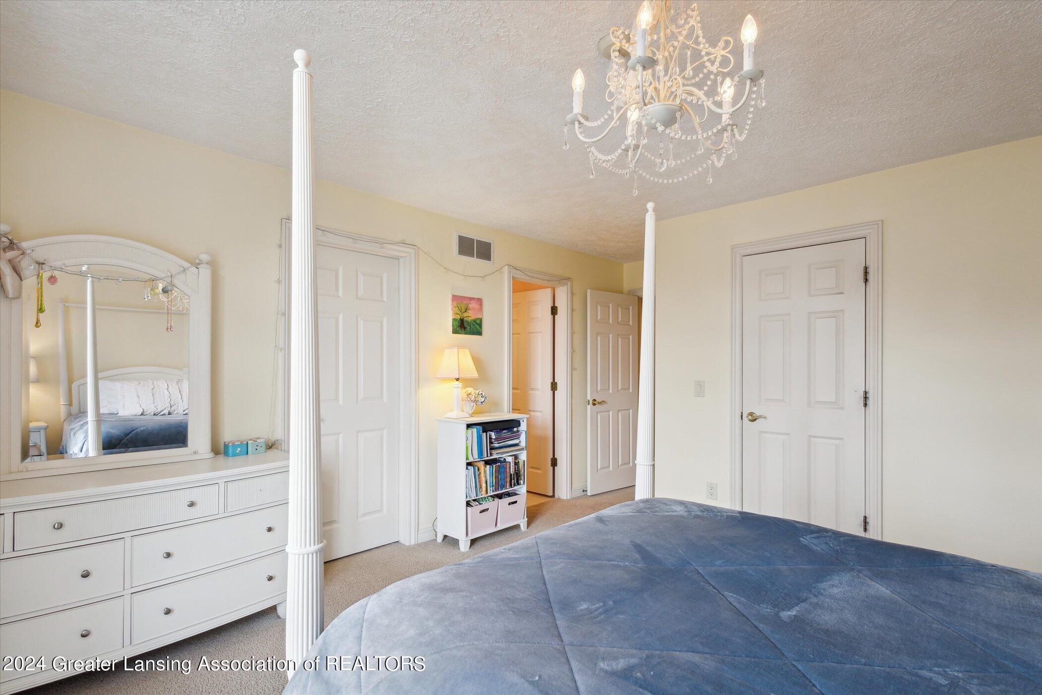 3560 Autumnwood Lane