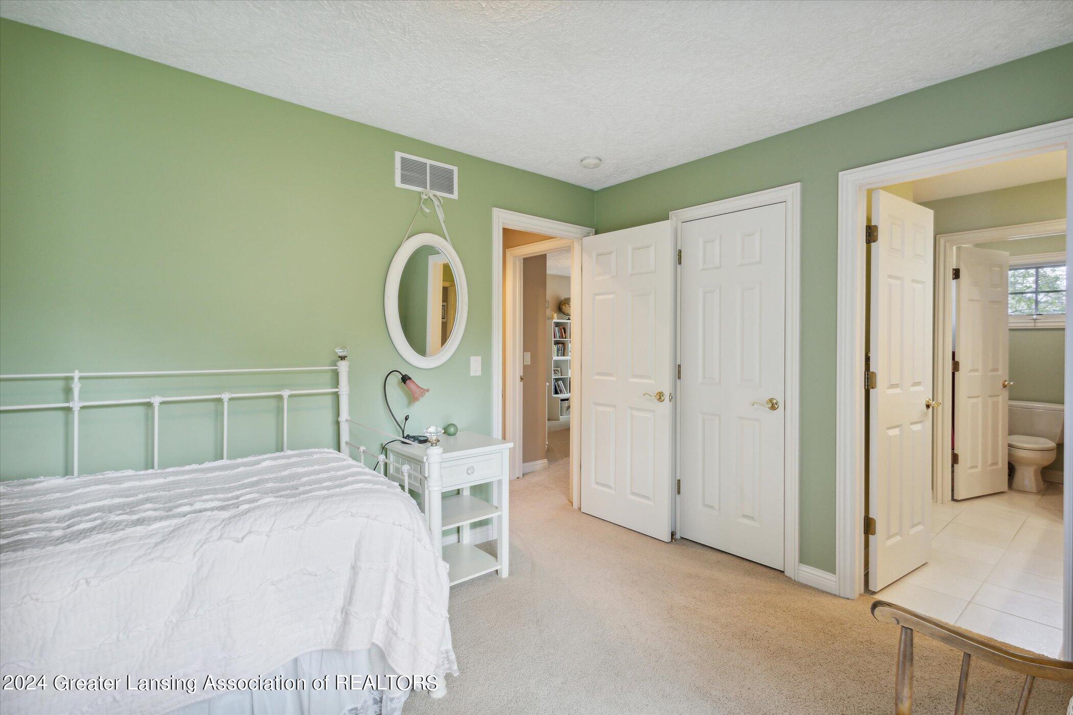 3560 Autumnwood Lane