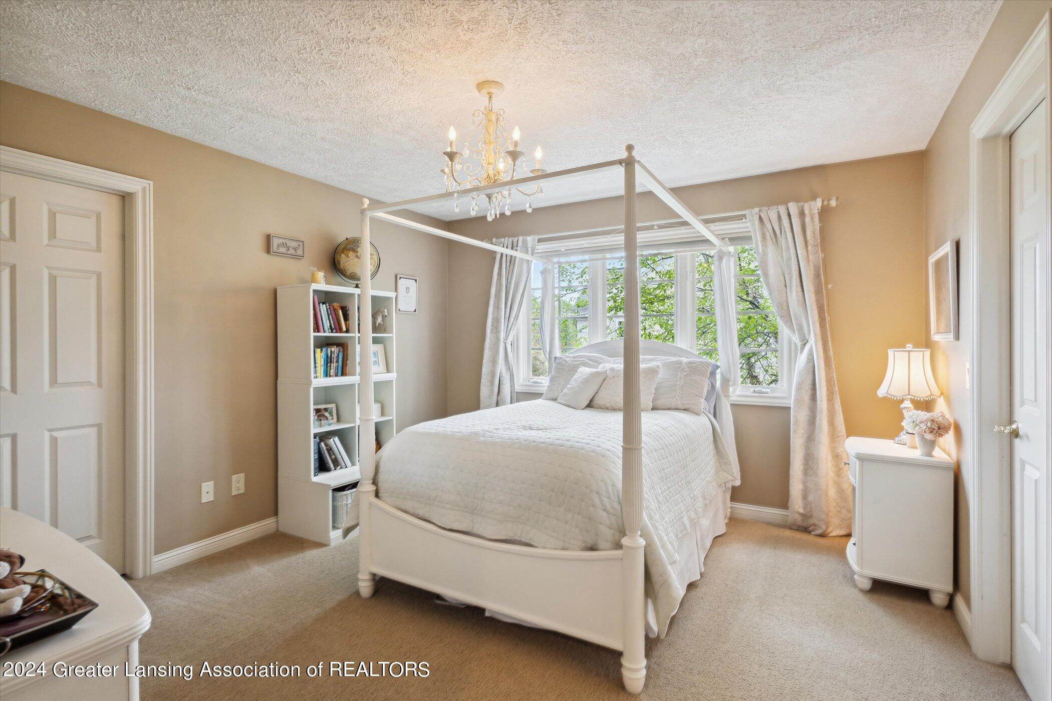 3560 Autumnwood Lane