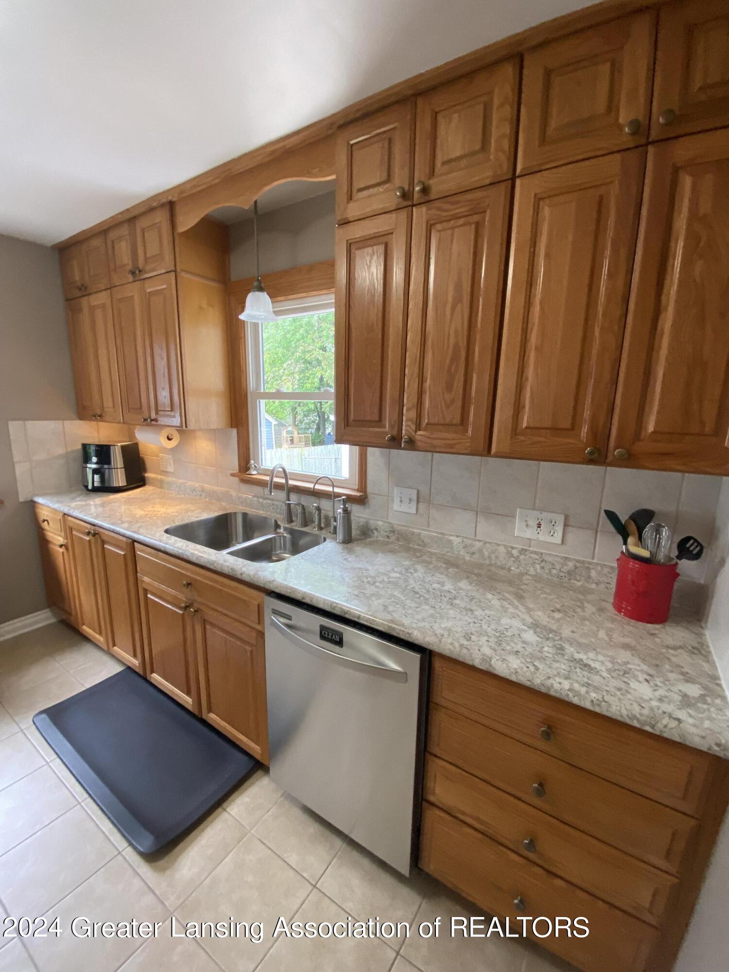 521 Lasalle Boulevard