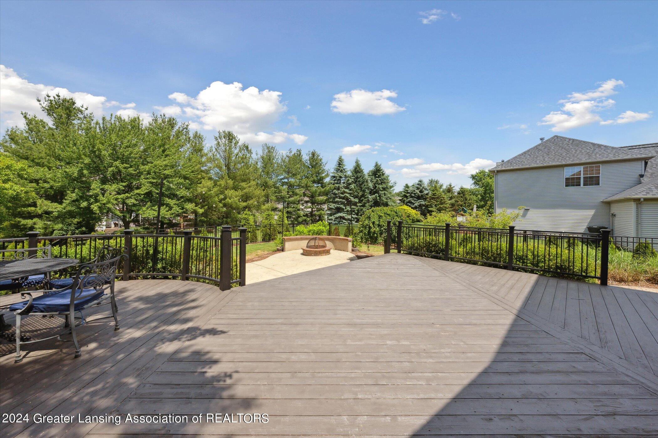 3400 Hidden Ridge Drive, DeWitt