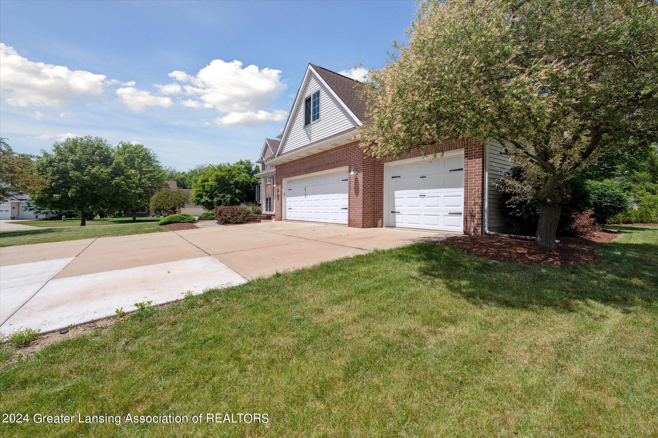 3400 Hidden Ridge Drive, DeWitt