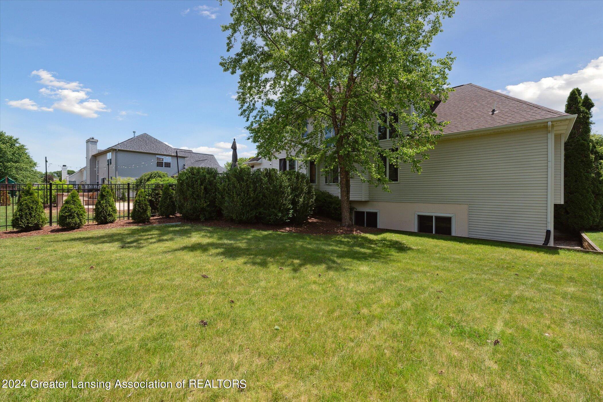 3400 Hidden Ridge Drive, DeWitt