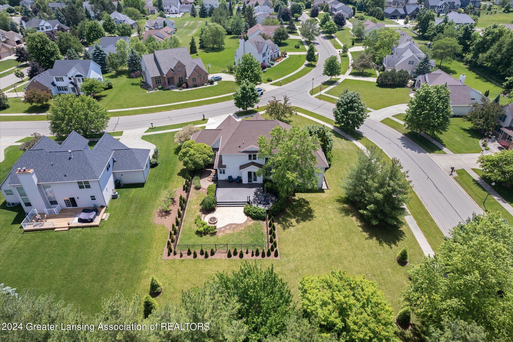 3400 Hidden Ridge Drive, DeWitt