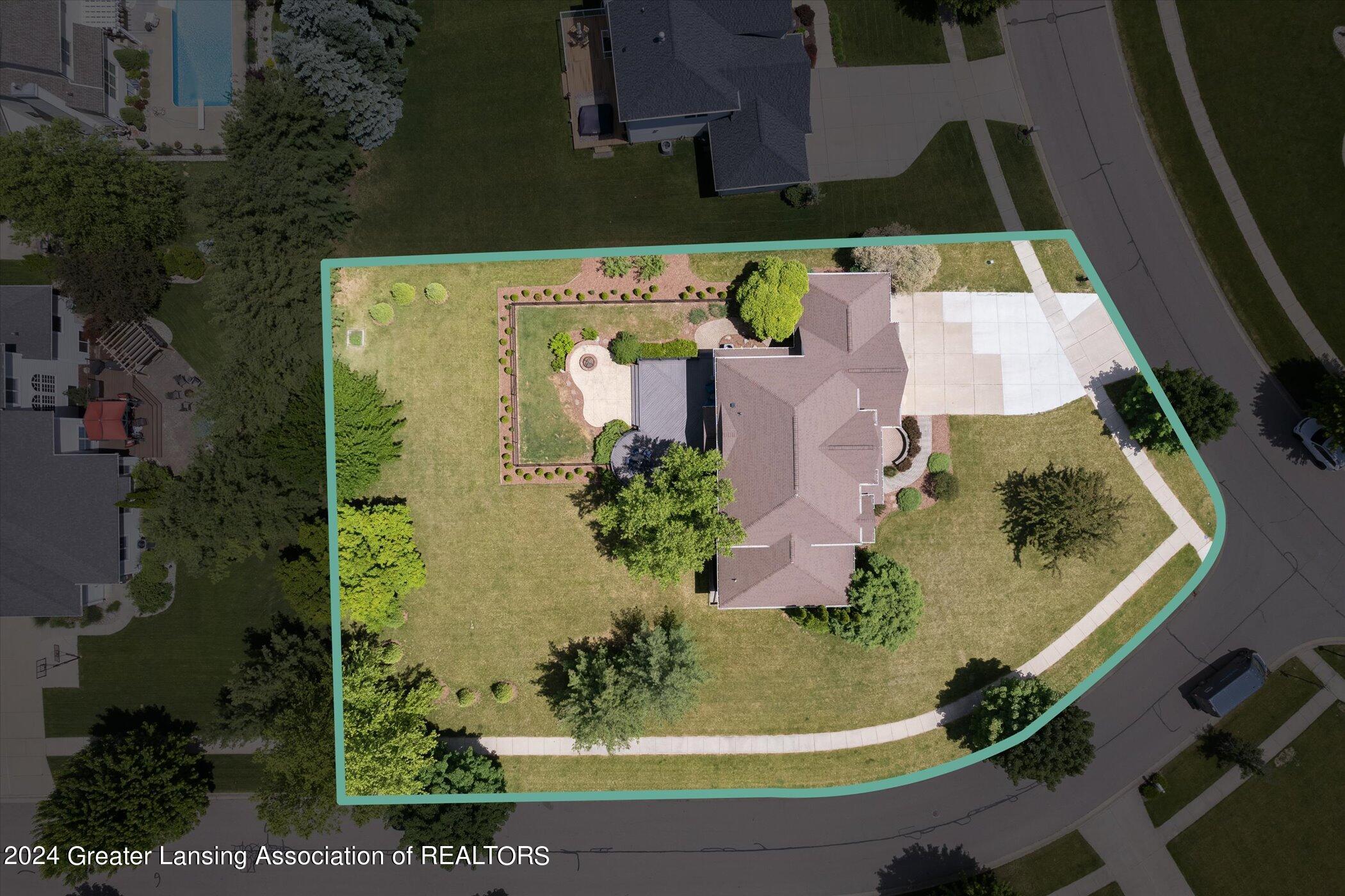 3400 Hidden Ridge Drive, DeWitt