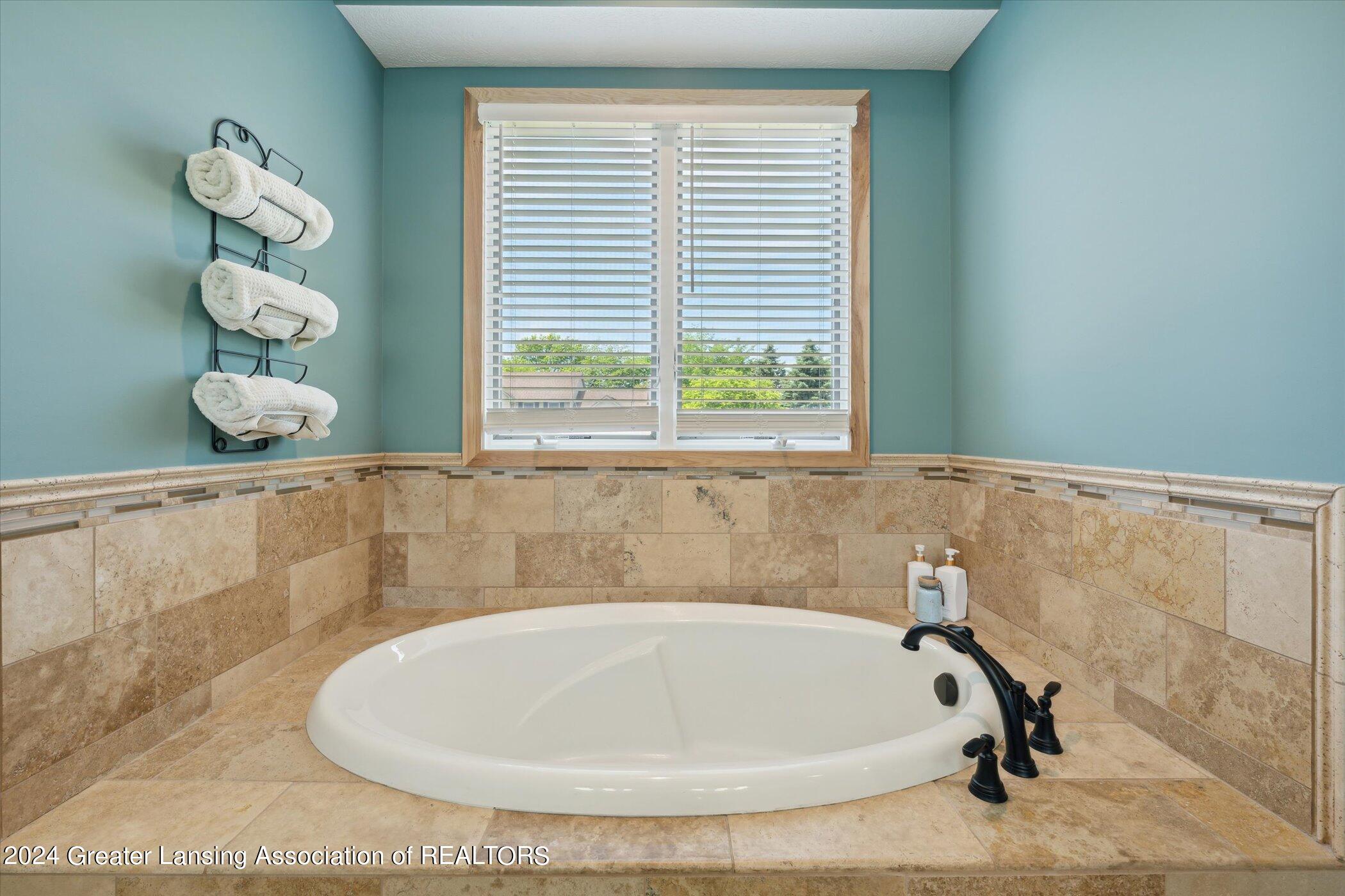 3400 Hidden Ridge Drive, DeWitt