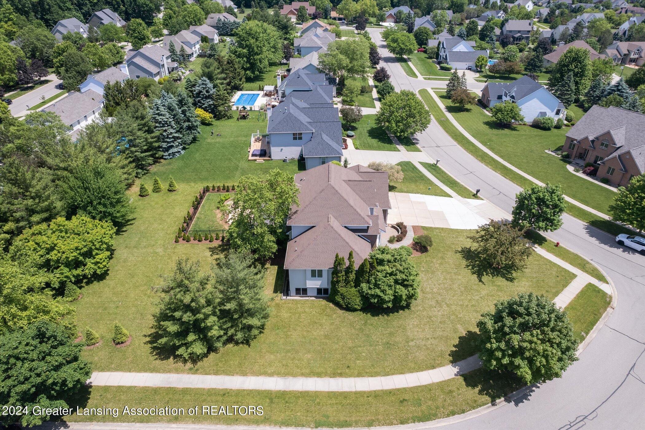 3400 Hidden Ridge Drive, DeWitt