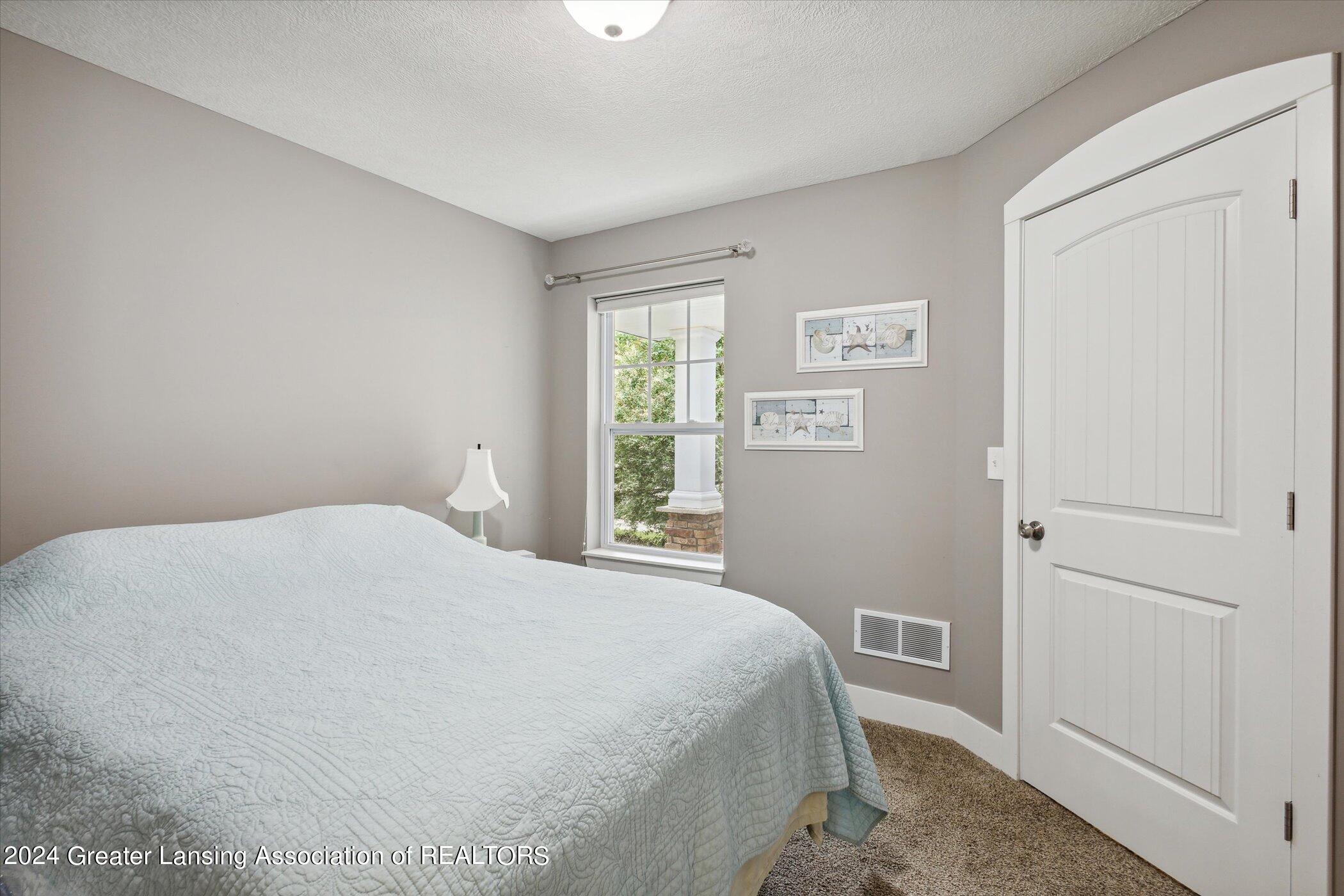 8706 Huntington Drive, 31