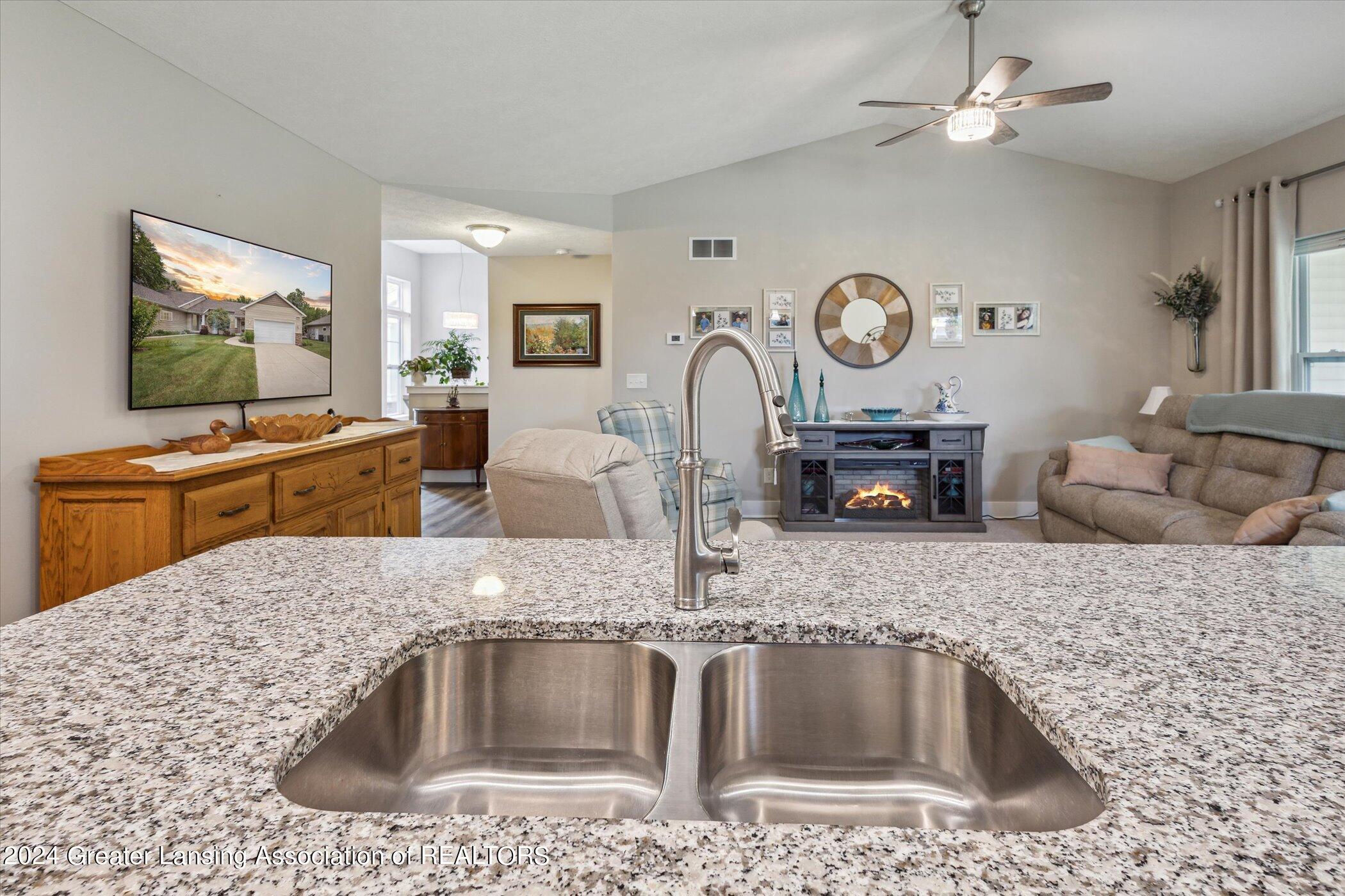 8706 Huntington Drive, 31