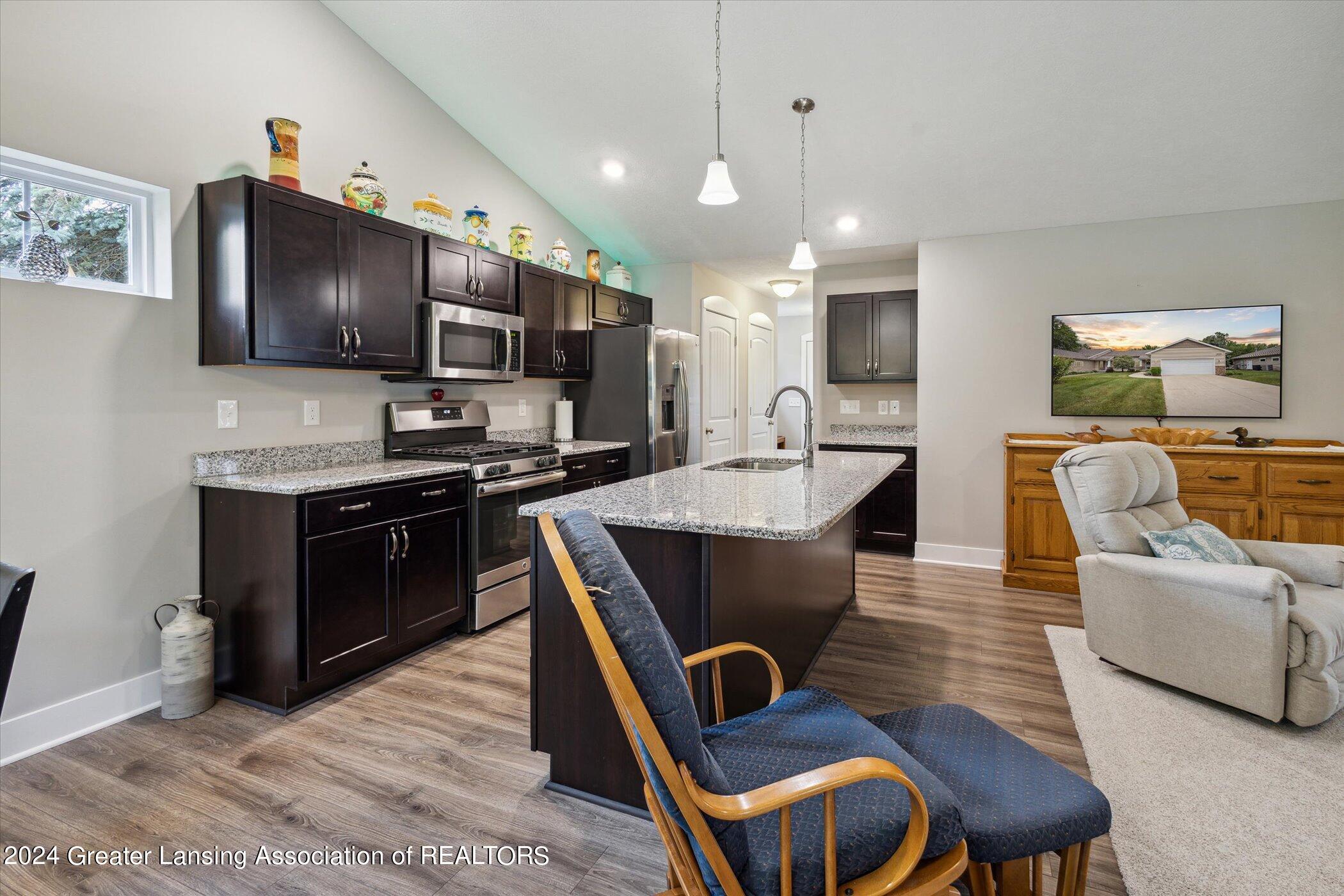 8706 Huntington Drive, 31